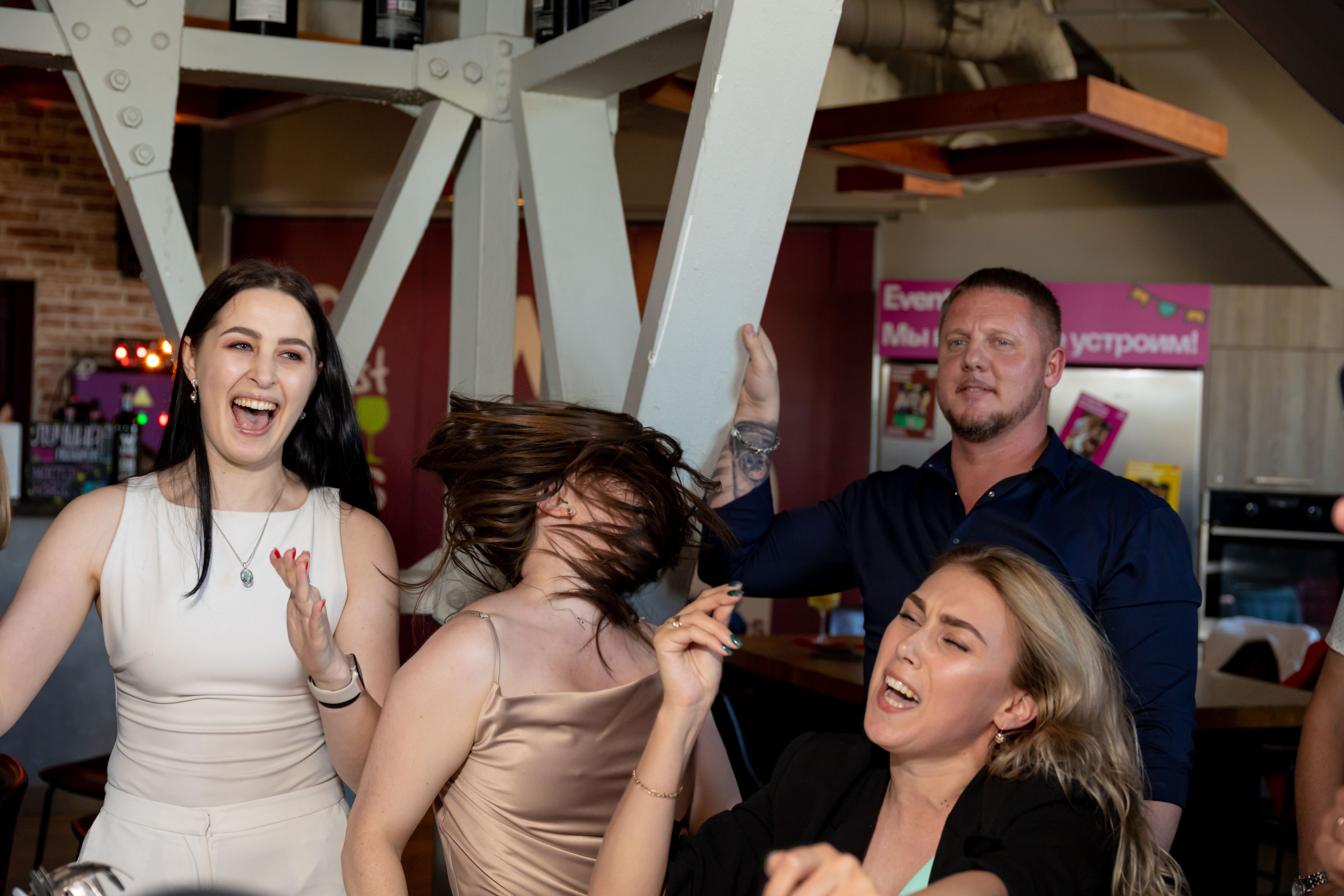 Фотосъёмка камерного корпоратива компании Грузовичкоф. Фотограф на праздник, корпоратив, День Рождения и Юбилей в г. Санкт-Петербурге Алексей Анкушев