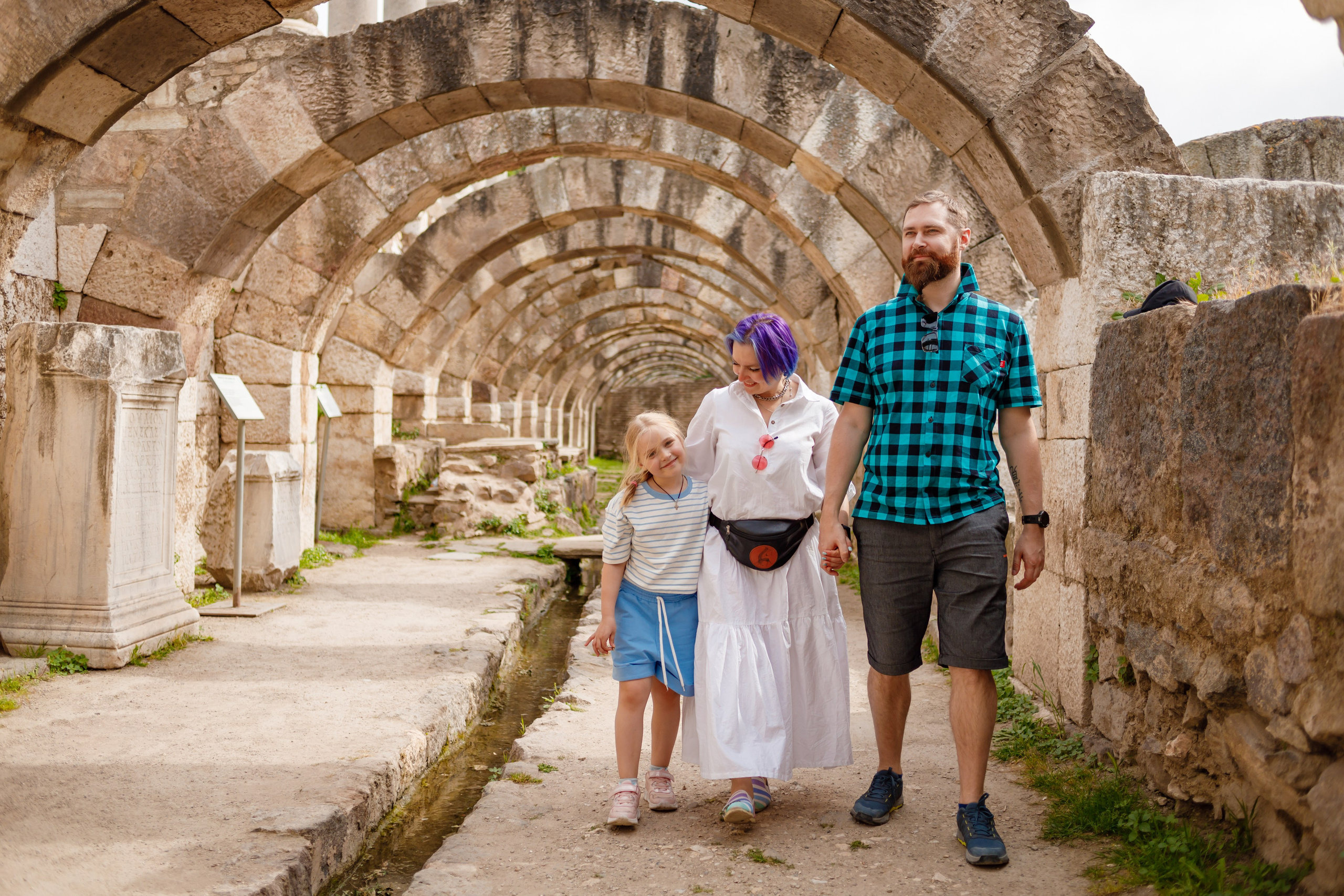 Измир. Фото департамент круизного лайнера Астория Гранде