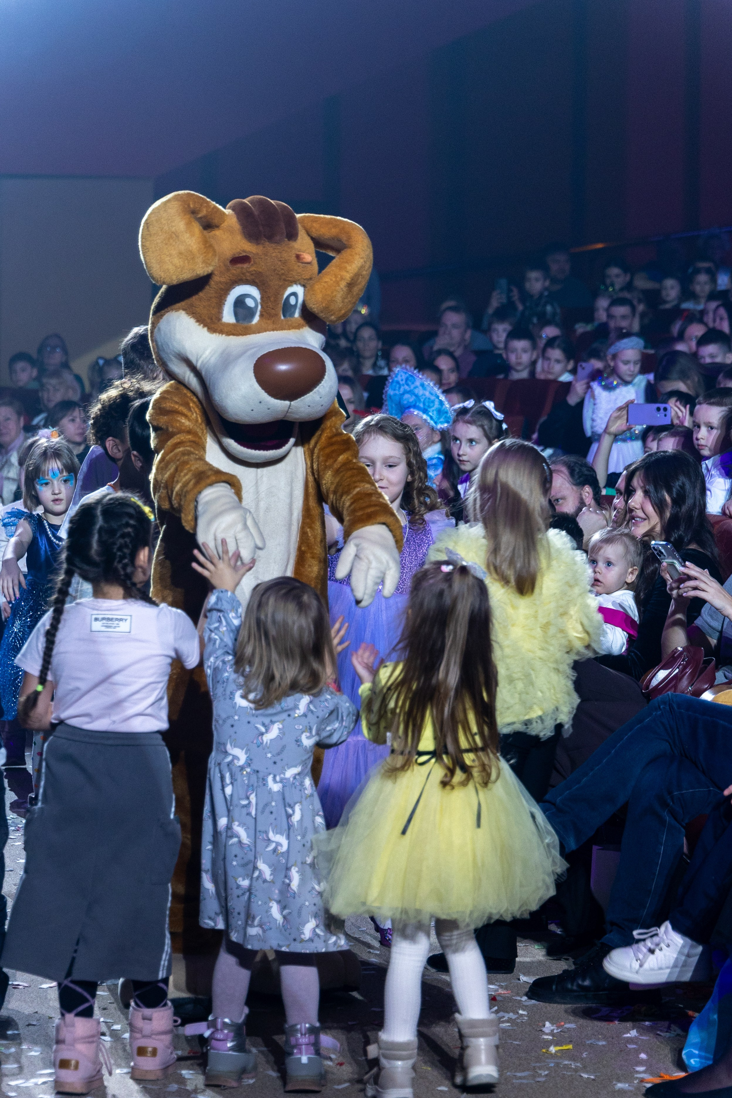 Ёлка телеканала МУЛЬТ в ККТ Космос. Семейный и репортажный фотограф Наташа Давыдова