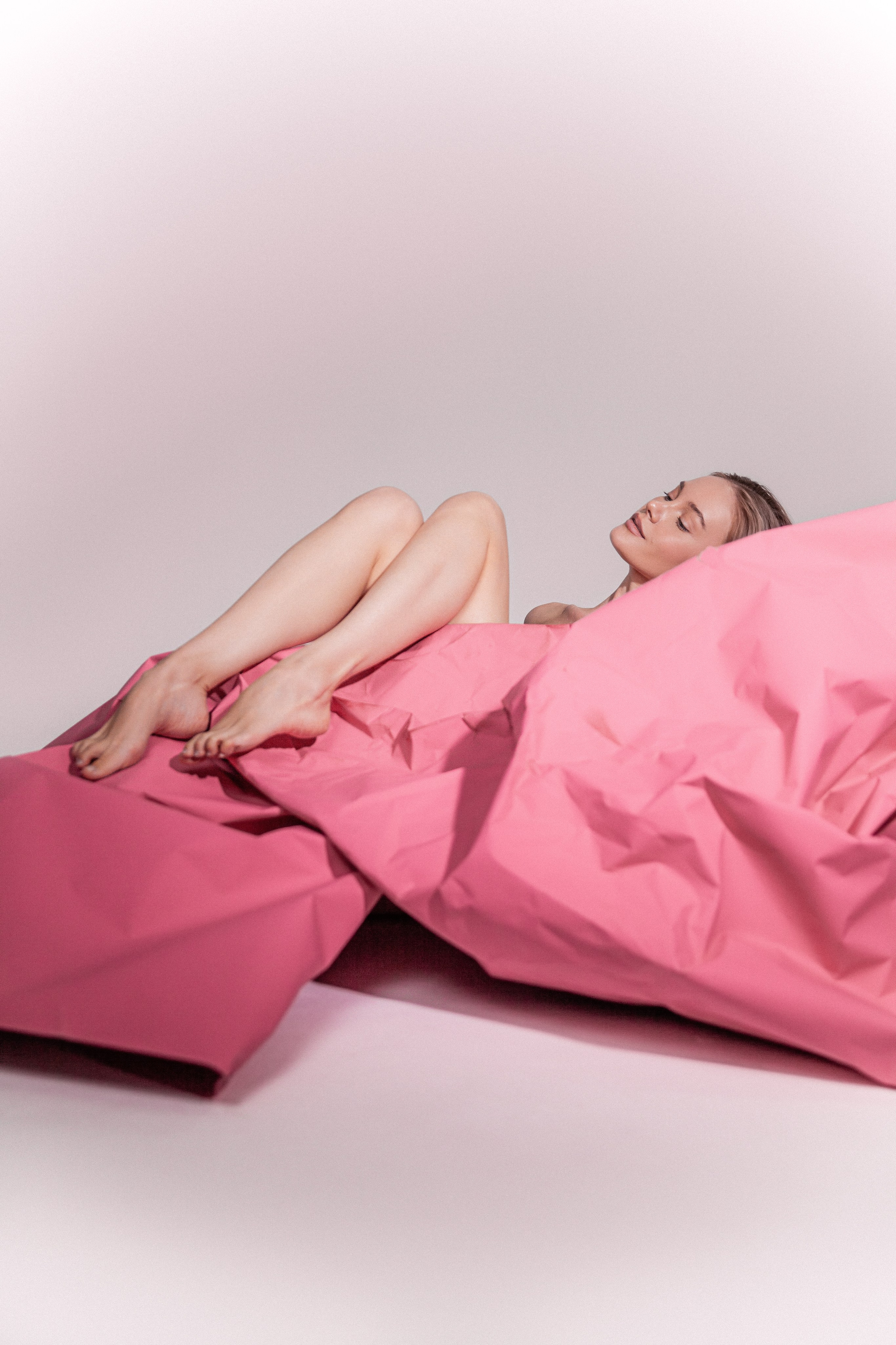 Laser.Moscow — Ничего Лишнего. Photographer. Producer. Retoucher