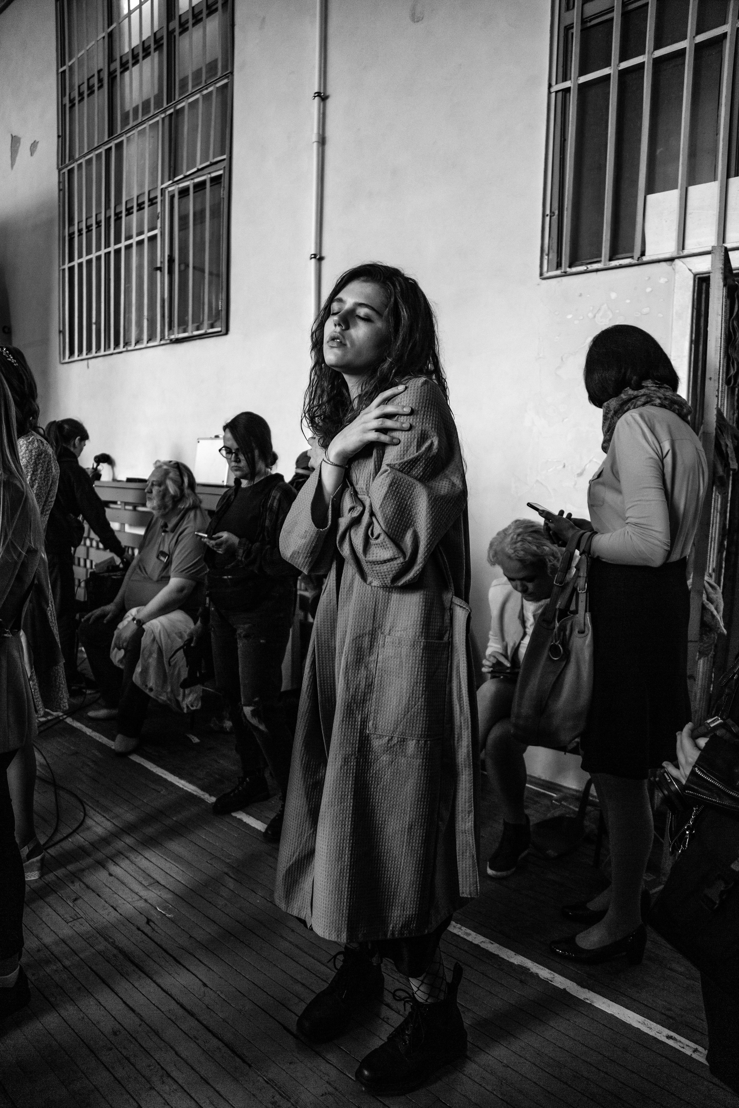 МАРИЯ МАЦЕЛЬ НА СЪЁМКАХ ФИЛЬМА «ЛЕТОМ АСФАЛЬТ ТЁПЛЫЙ». MARIA SOKOLOVA