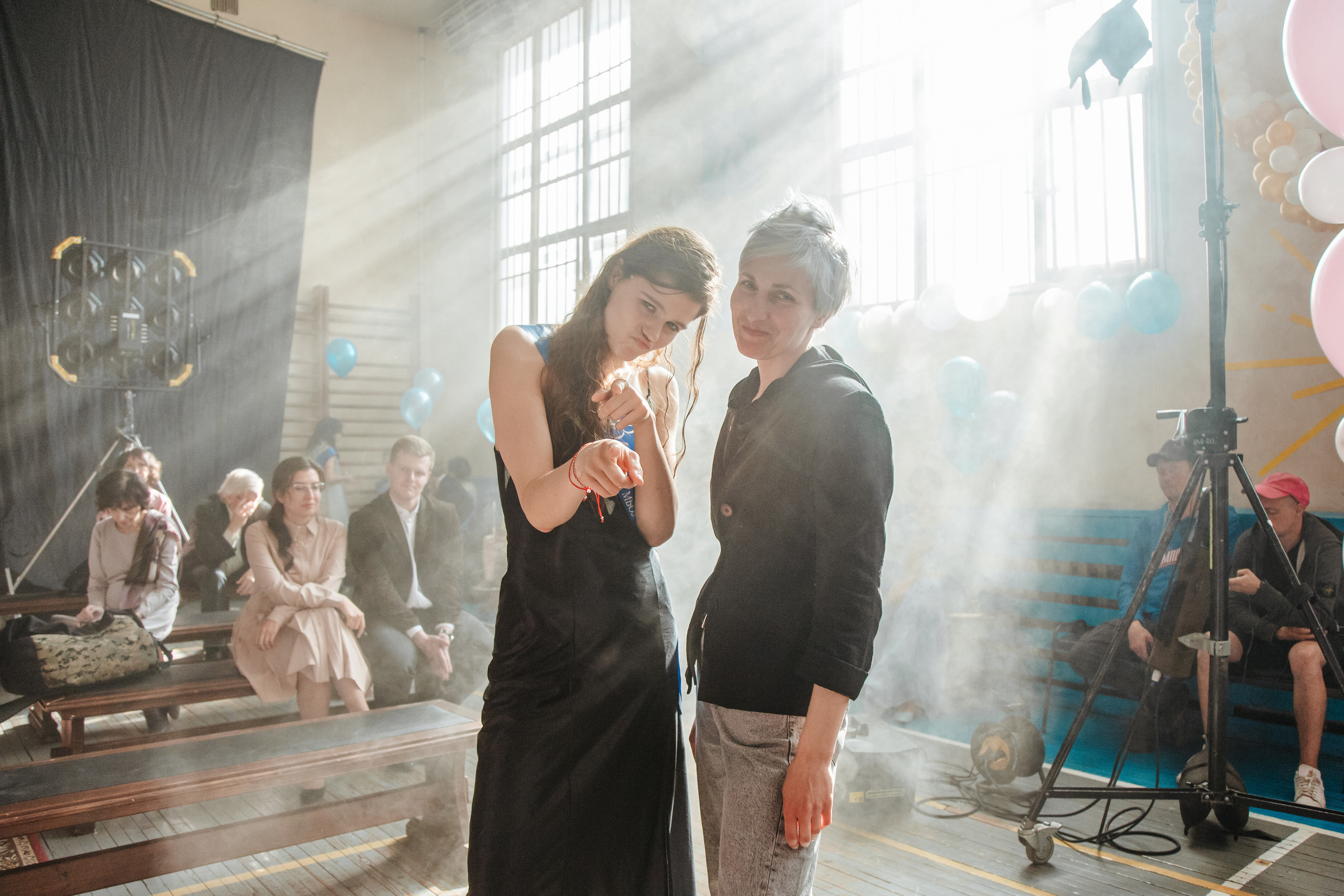 МАРИЯ МАЦЕЛЬ НА СЪЁМКАХ ФИЛЬМА «ЛЕТОМ АСФАЛЬТ ТЁПЛЫЙ». MARIA SOKOLOVA