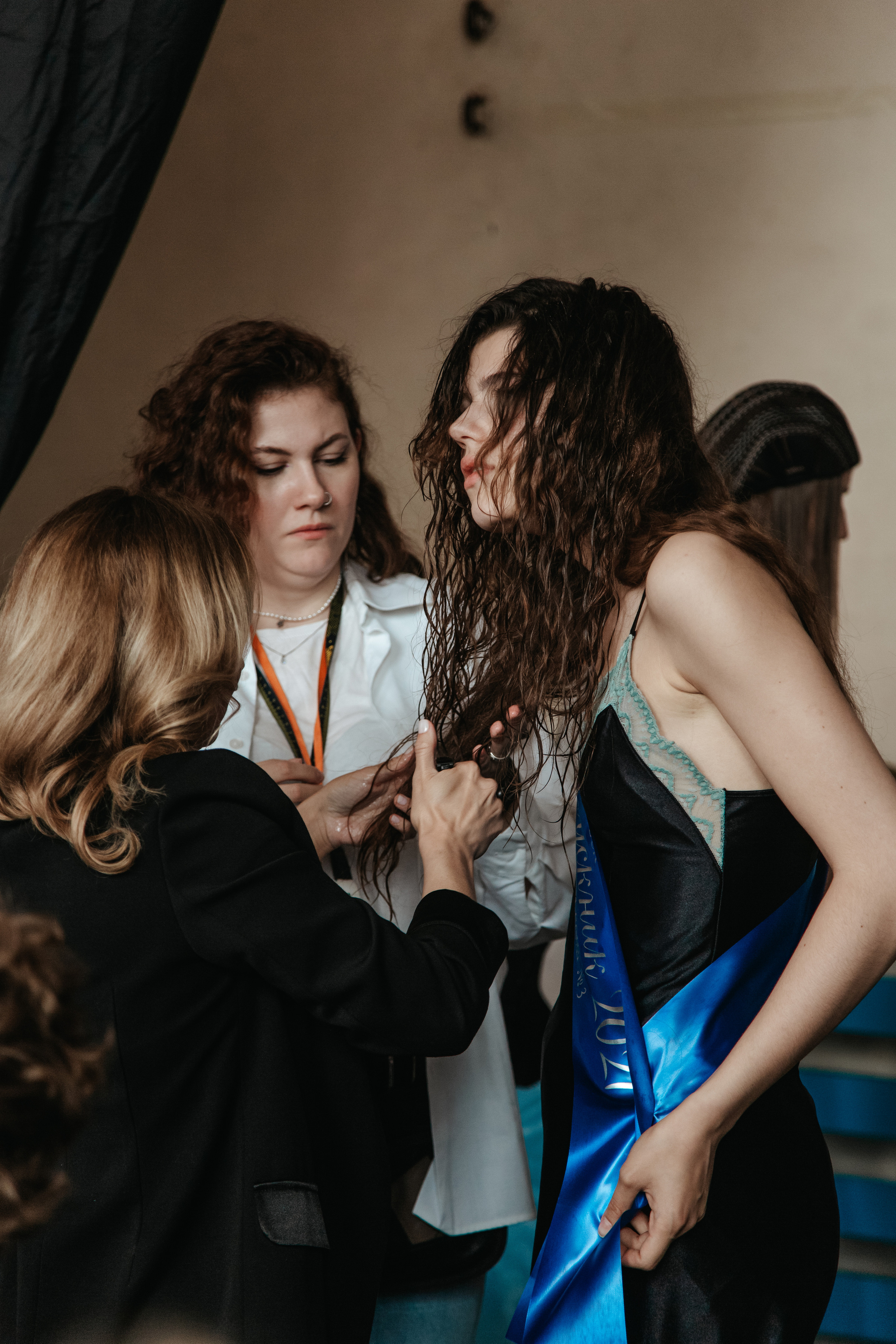 МАРИЯ МАЦЕЛЬ НА СЪЁМКАХ ФИЛЬМА «ЛЕТОМ АСФАЛЬТ ТЁПЛЫЙ». MARIA SOKOLOVA