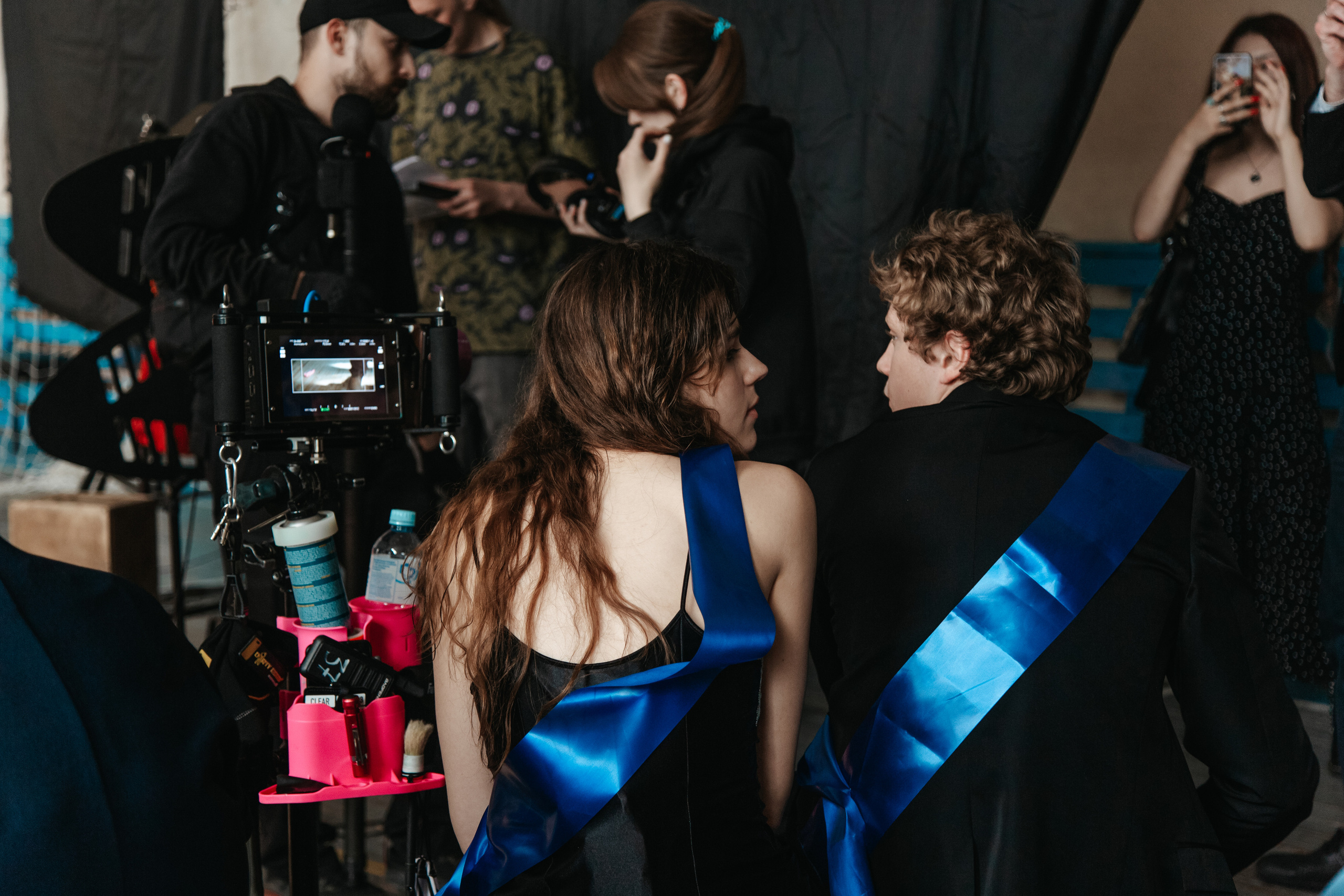 МАРИЯ МАЦЕЛЬ НА СЪЁМКАХ ФИЛЬМА «ЛЕТОМ АСФАЛЬТ ТЁПЛЫЙ». MARIA SOKOLOVA