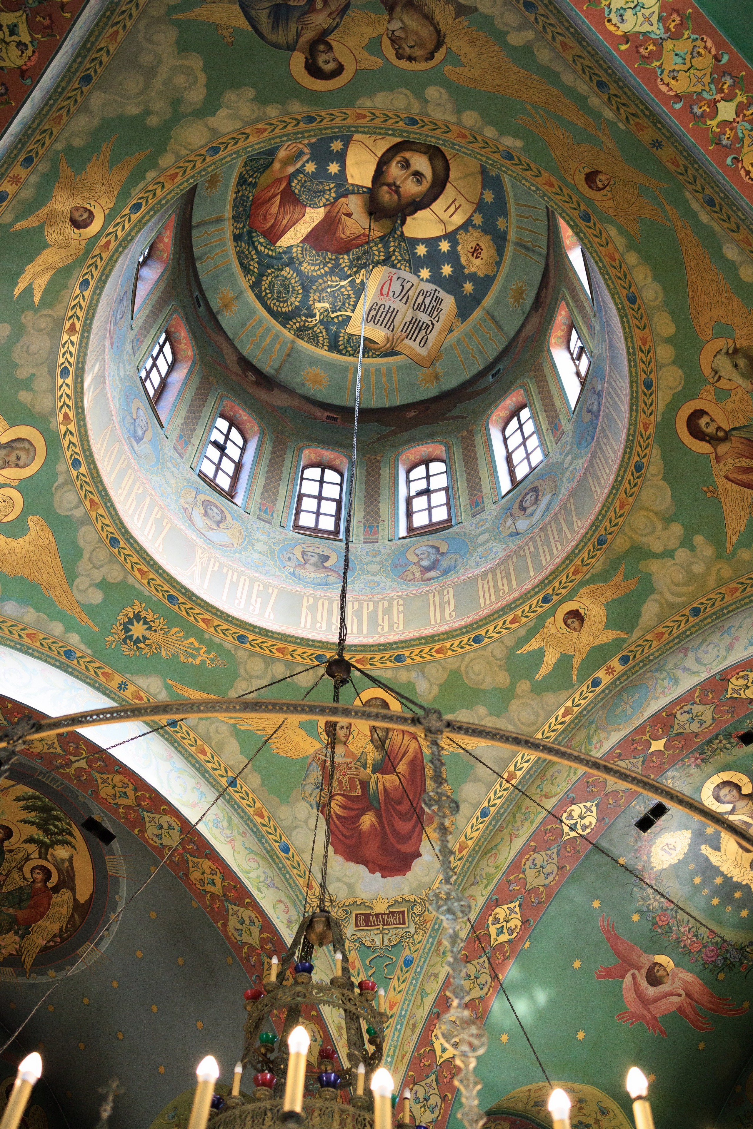 Фотосъёмка таинства крещения и крестин в городах Я фотограф снимающий венчания в городах Минеральные Воды, Пятигорск, Кисловодск, Ессентуки,. Репортажный и свадебный фотограф Пятигорск и КМВ