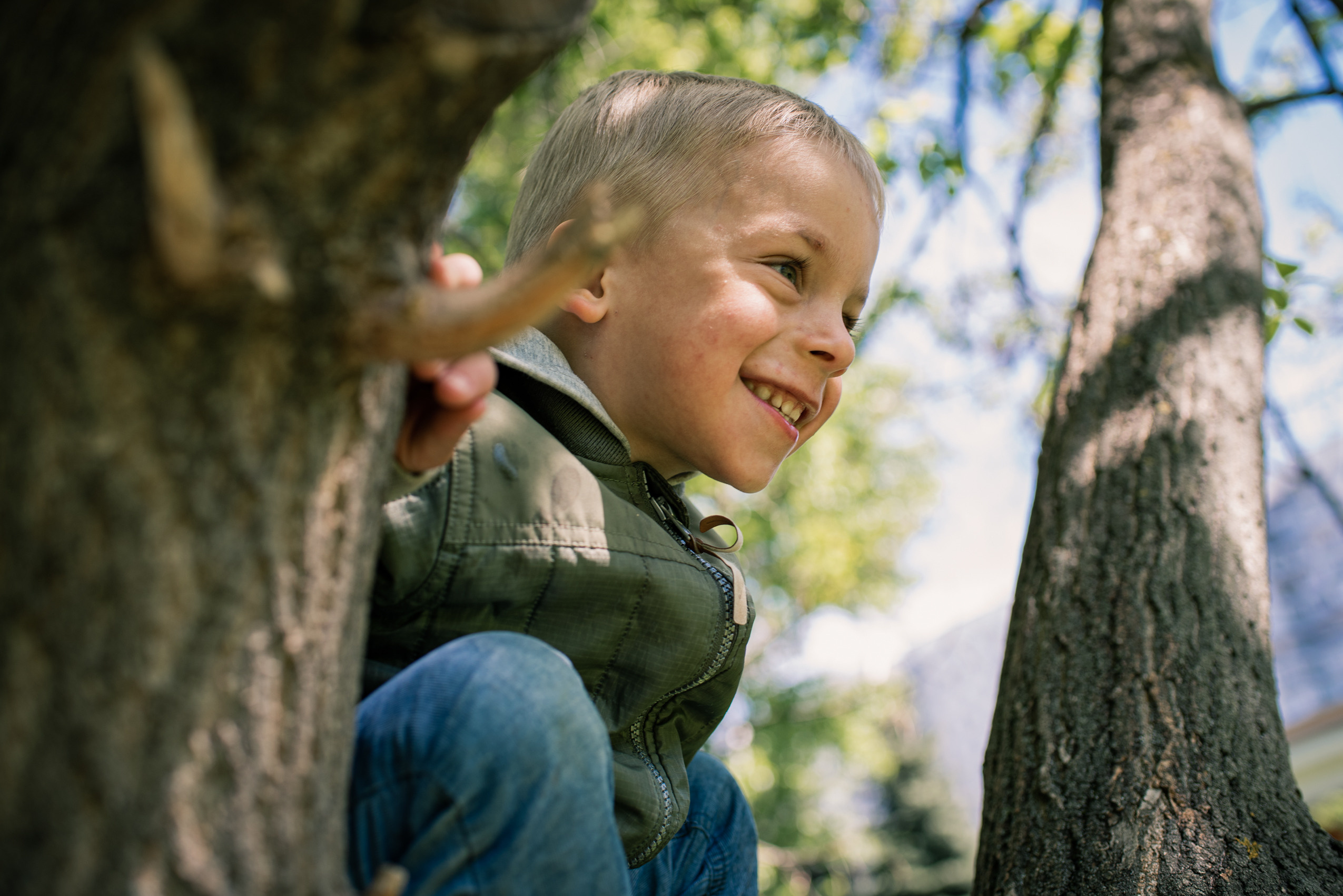 Майская прогулка с двумя сорванцами. Семейный фотограф в Москве Анна Коропова