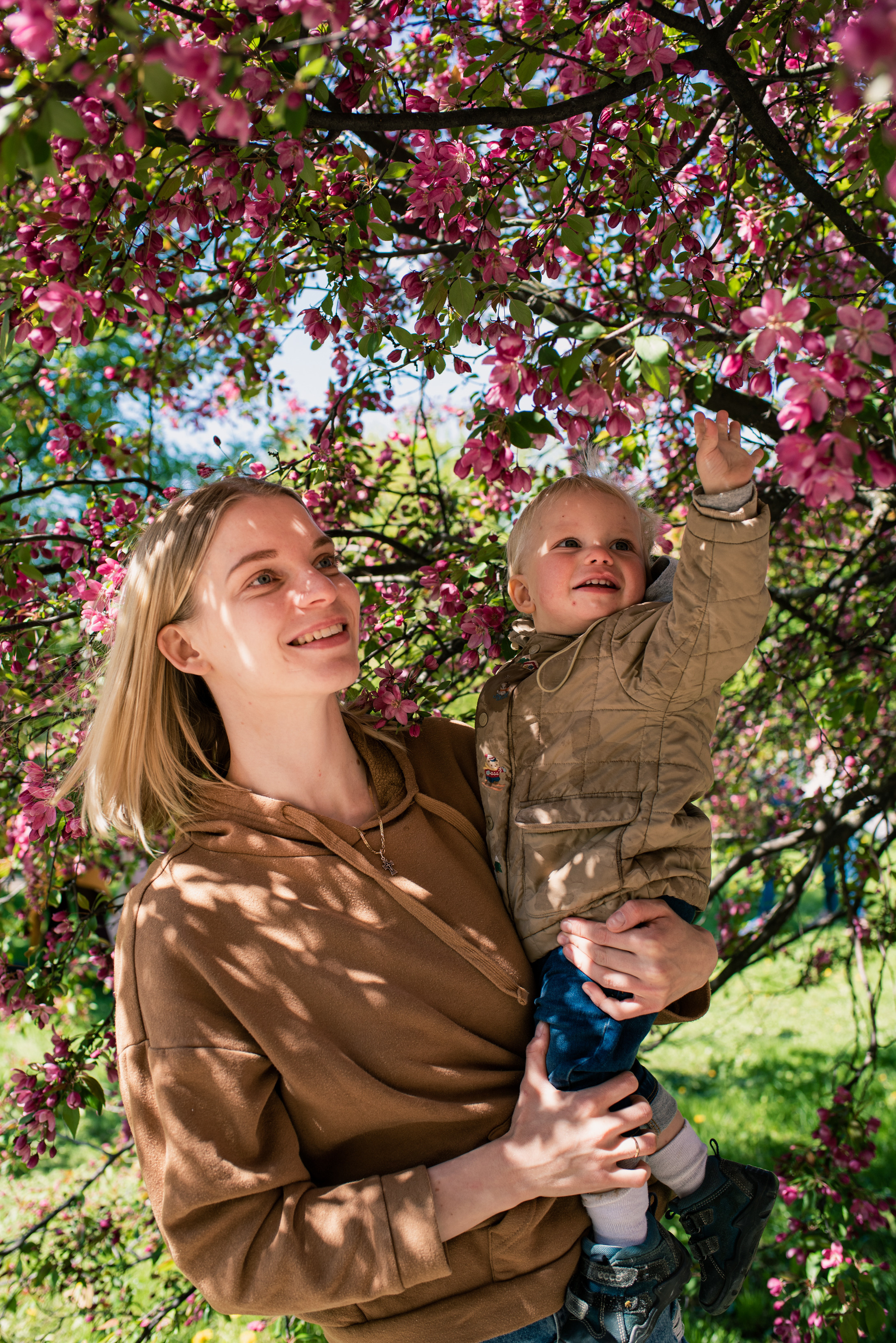Майская прогулка с двумя сорванцами. Семейный фотограф в Москве Анна Коропова