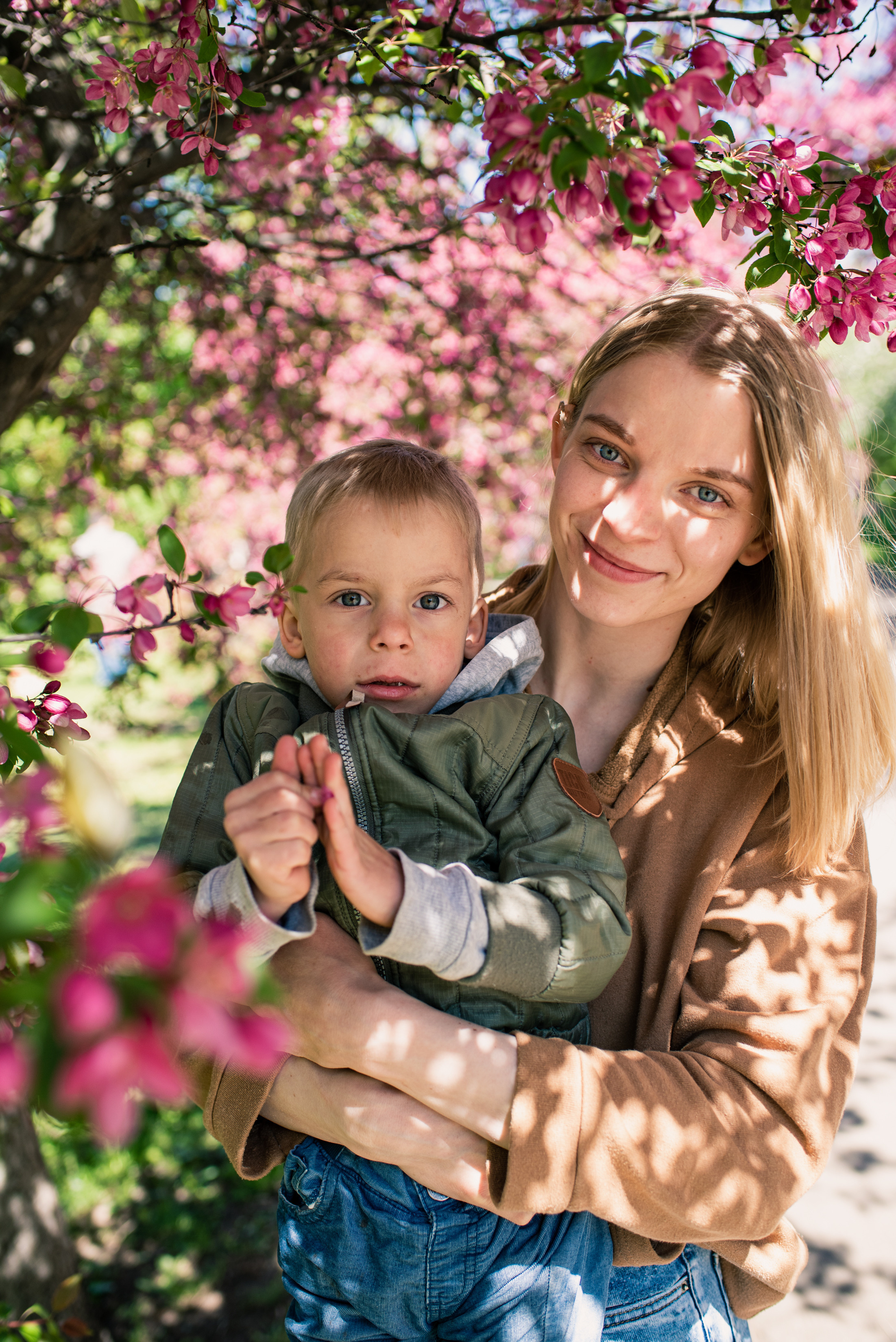 Майская прогулка с двумя сорванцами. Семейный фотограф в Москве Анна Коропова
