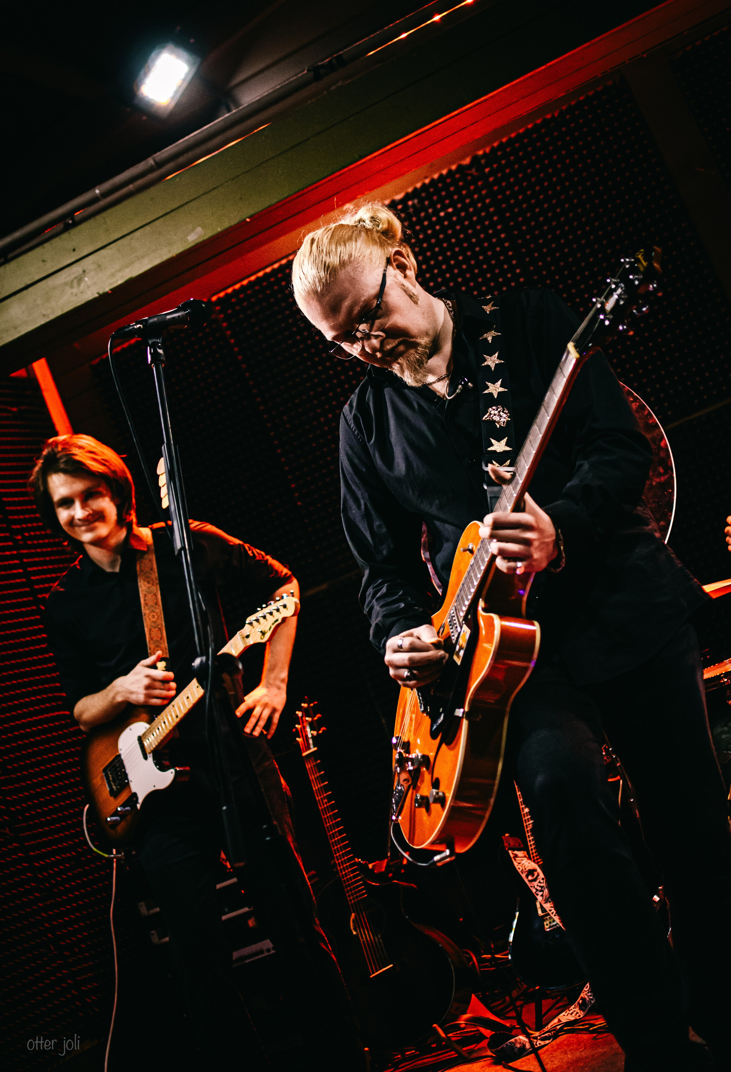 Голова Муэссы | Китайский лётчик Джао Да. Концертный репортёр Валерия Сафина