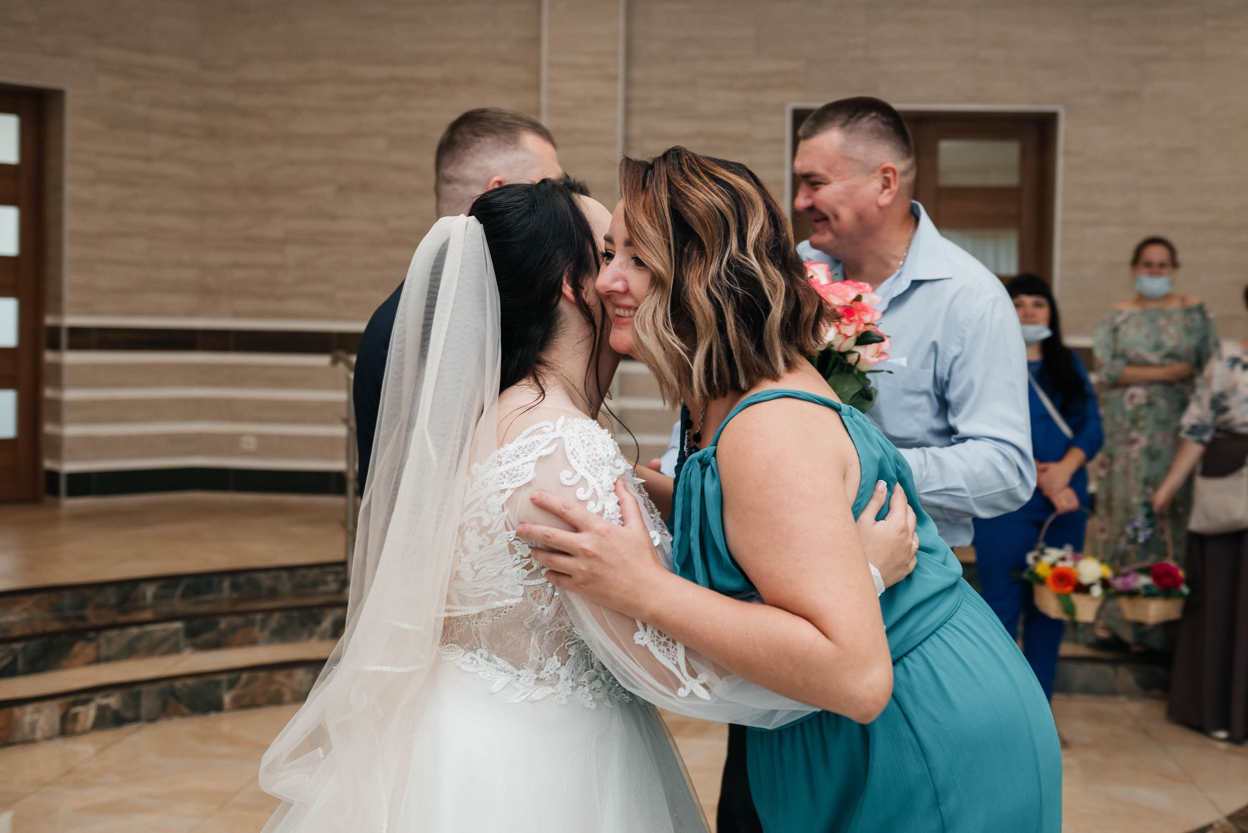 Свадебная фотосессия Царицынский парк. Фотограф Москва Настя Профотовна. Репортажные, свадебные и контент фотосессии