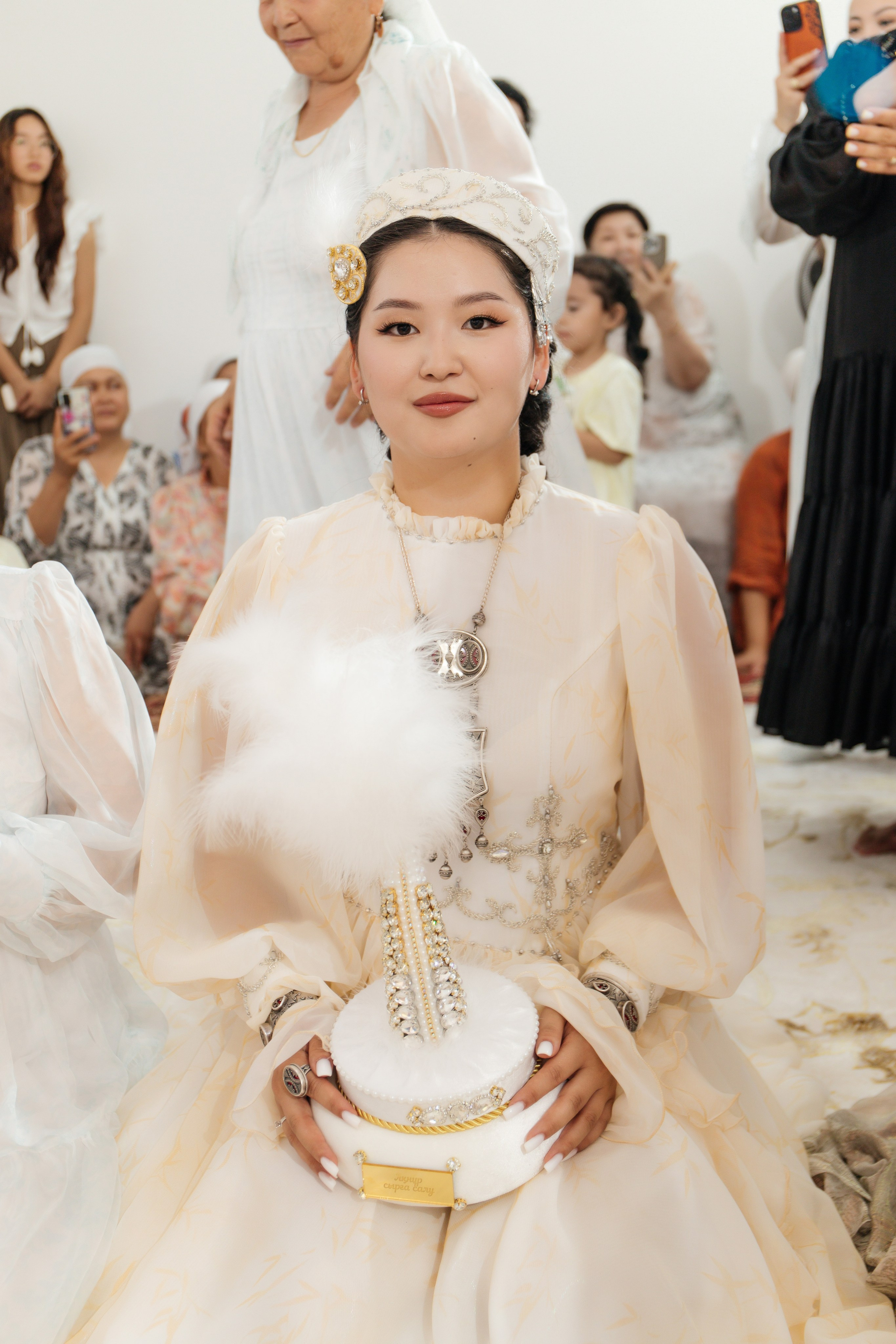 Aynur — syrğa salu. Wedding and Love story Photographer