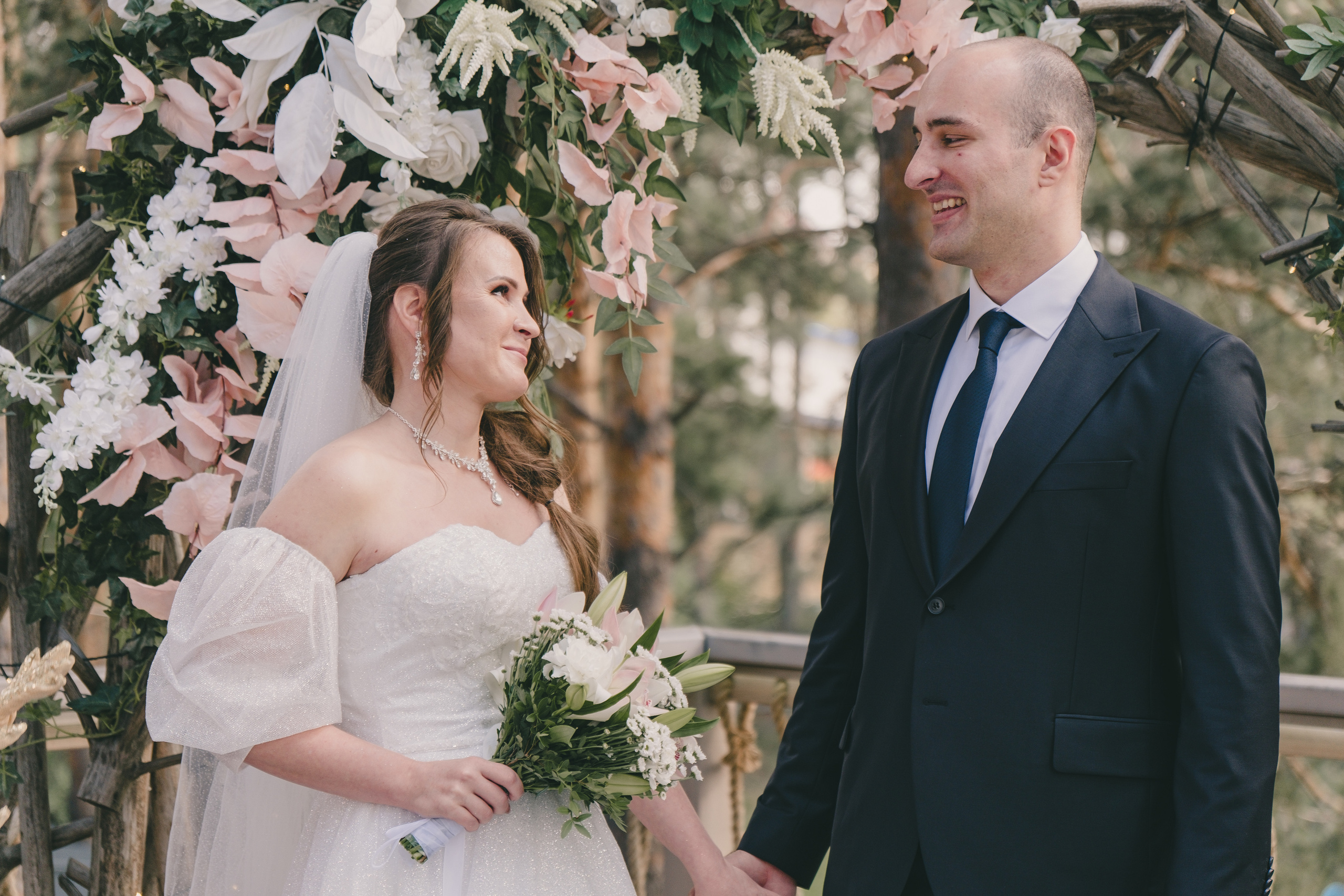 Свадебный банкет в «Лесной галактике». Свадебный и семейный фотограф Анастасия Зырянкина