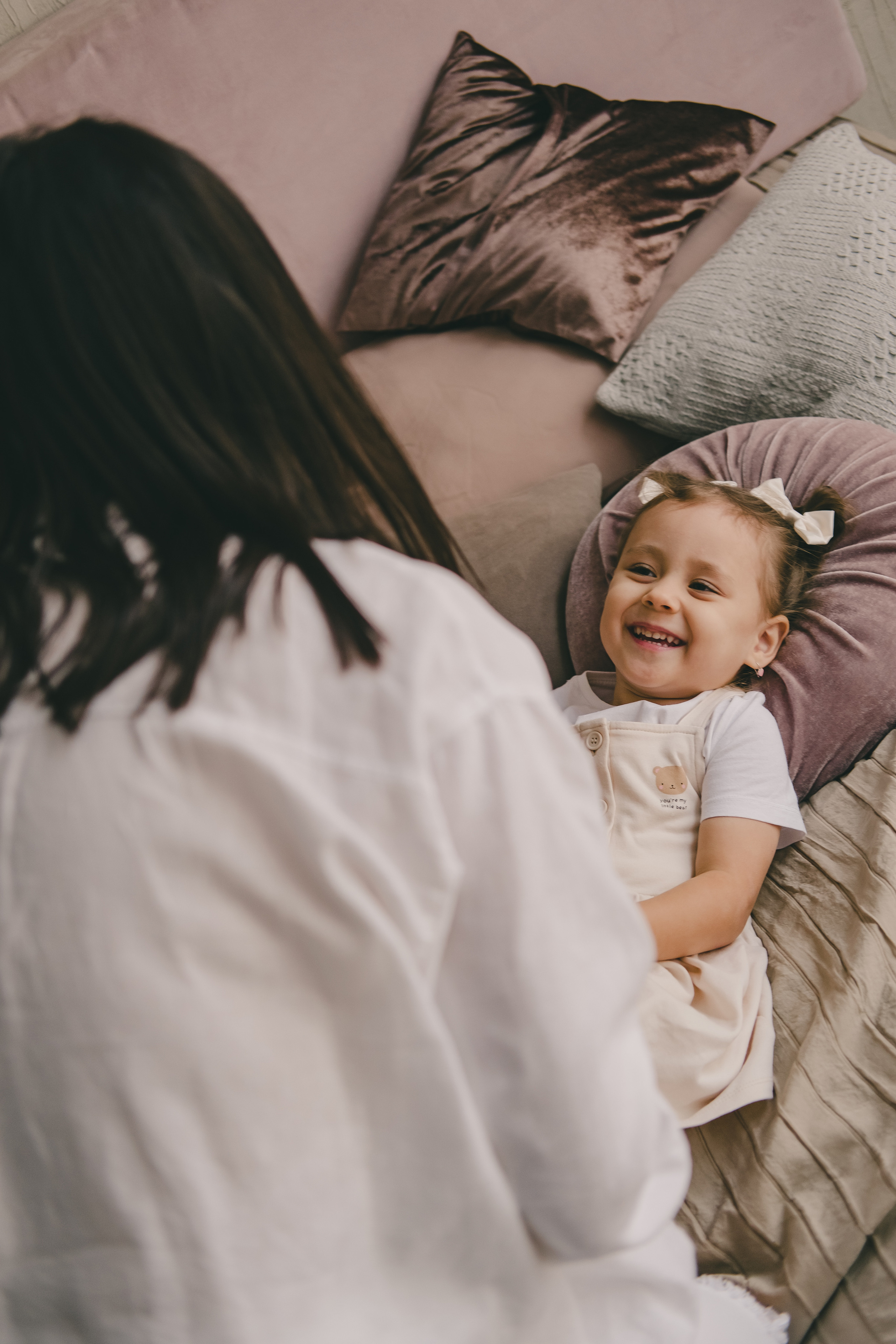 Мама и дочка. Фотосессия в студии. Свадебный и семейный фотограф Анастасия Зырянкина
