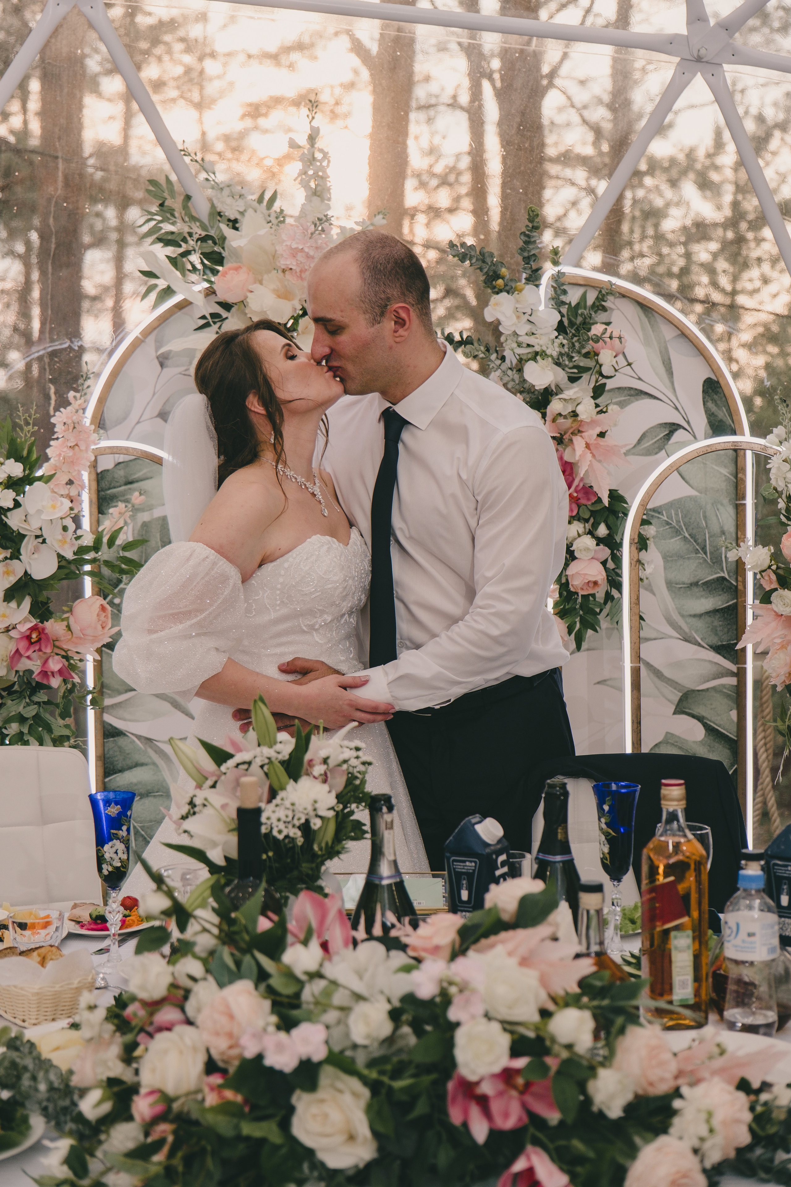 Свадебный банкет в «Лесной галактике». Свадебный и семейный фотограф Анастасия Зырянкина