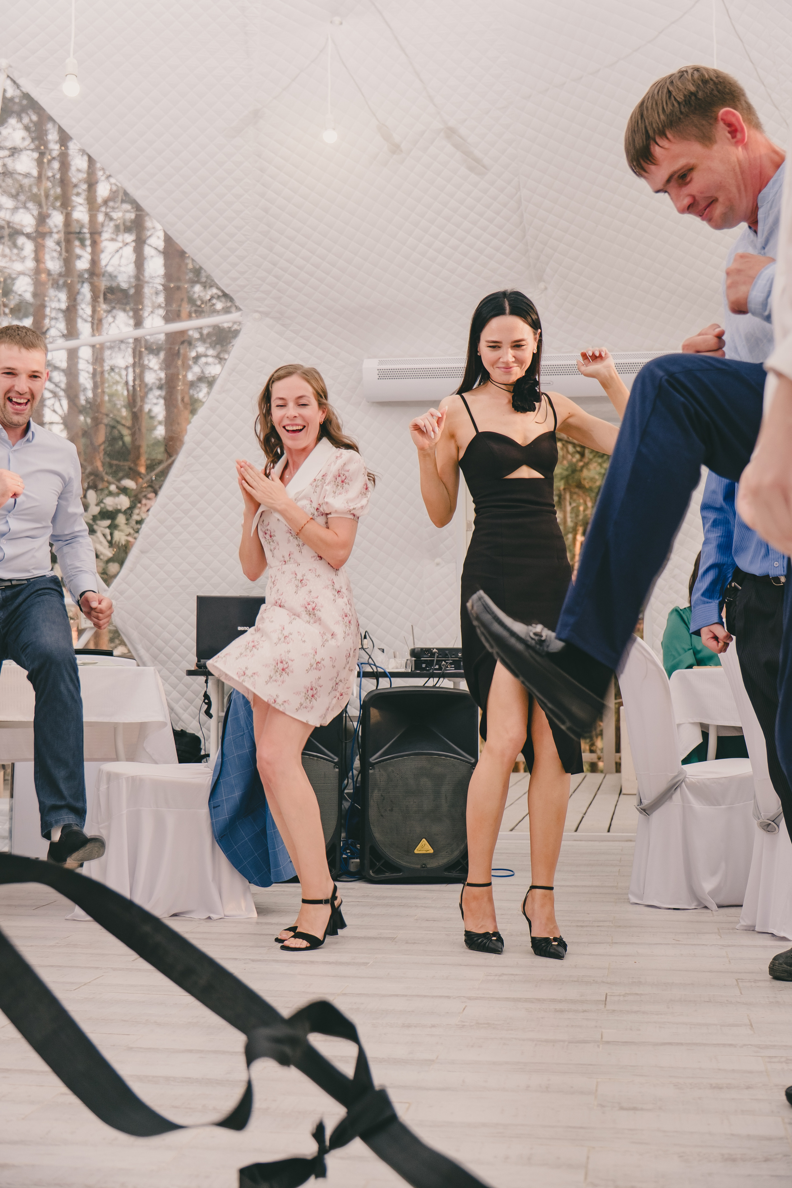 Свадебный банкет в «Лесной галактике». Свадебный и семейный фотограф Анастасия Зырянкина