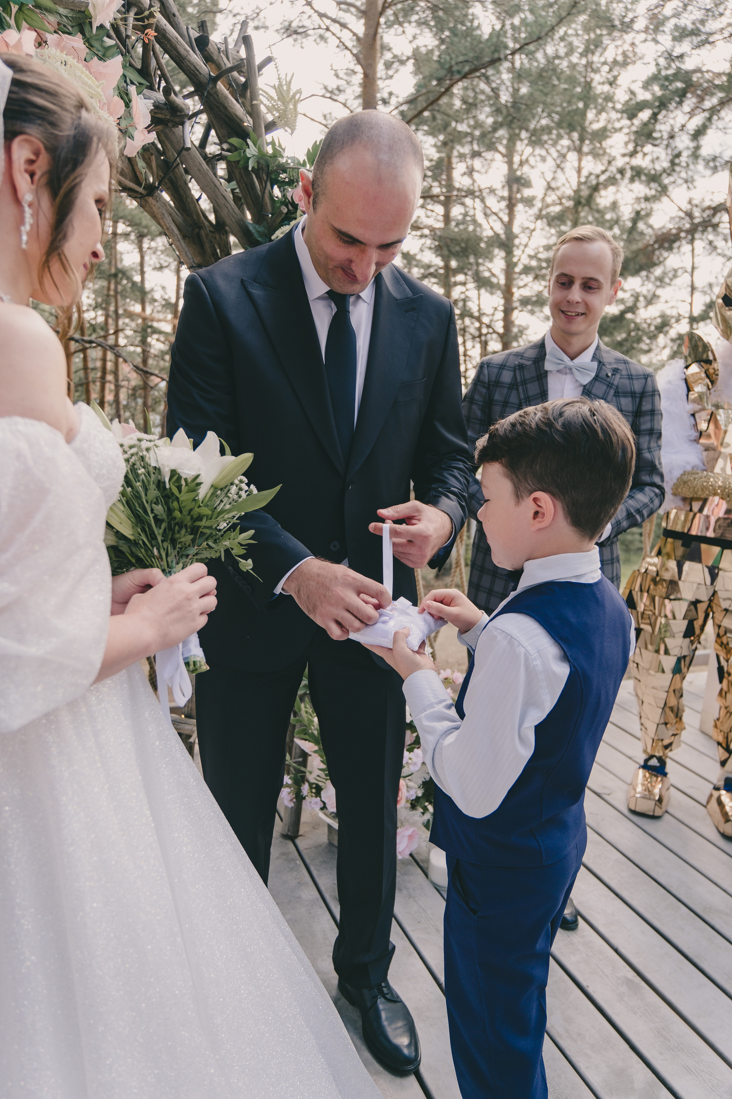 Свадебный банкет в «Лесной галактике». Свадебный и семейный фотограф Анастасия Зырянкина
