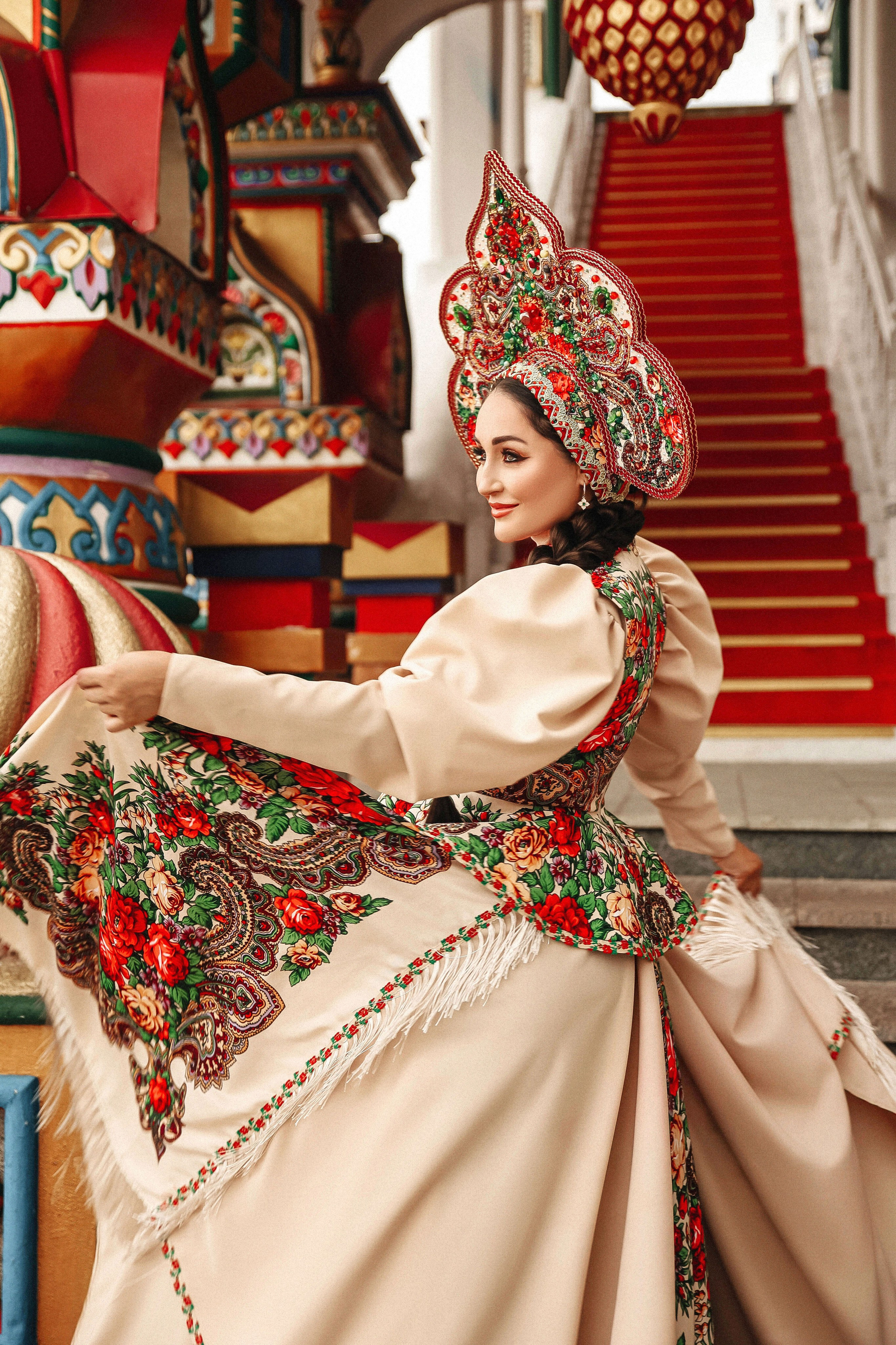 Свадебная фотосессия возле Измайловского Кремля. Свадебный и семейный фотограф в Москве