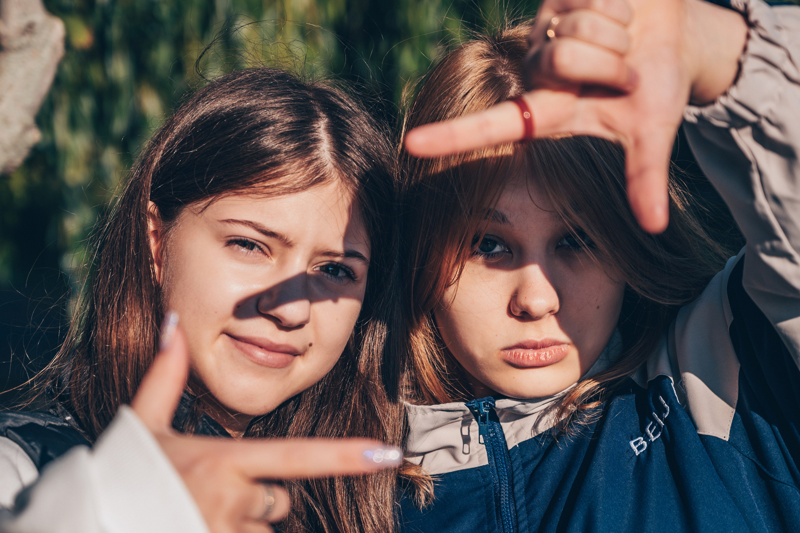В парке. Выпускные альбомы и Школьный фотограф в Алексеевке, Бирюче, Красном