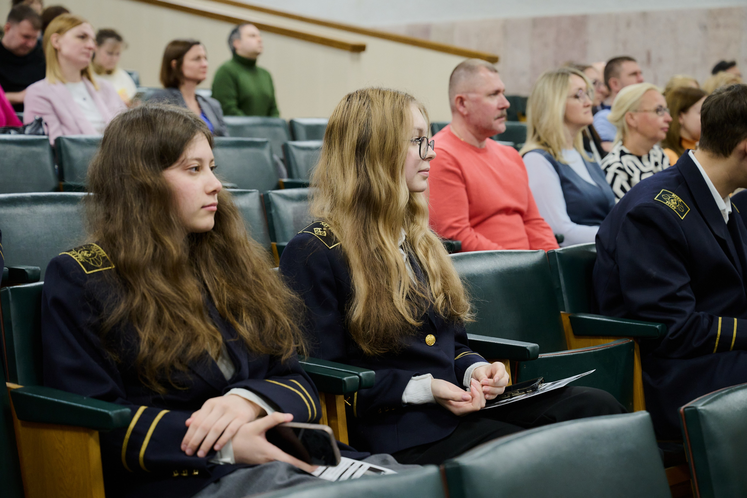 Фотовыставка «Территории» в Росгеолфонде. Фотограф Роман Адлер