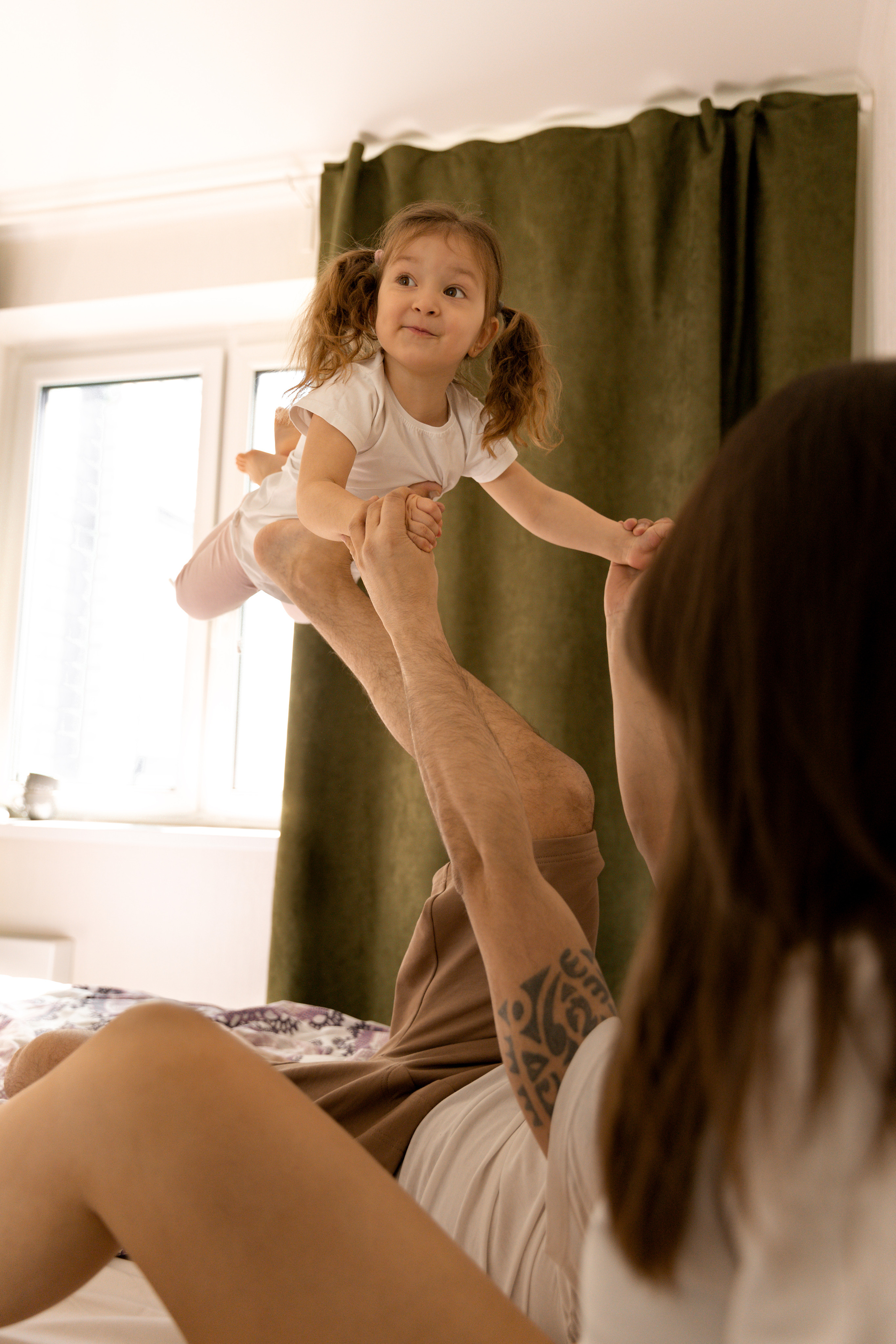 Воскресное утро у Оли, Саши и малышки Полины❤️. Детский и семейный фотограф в Москве Галя Любимова