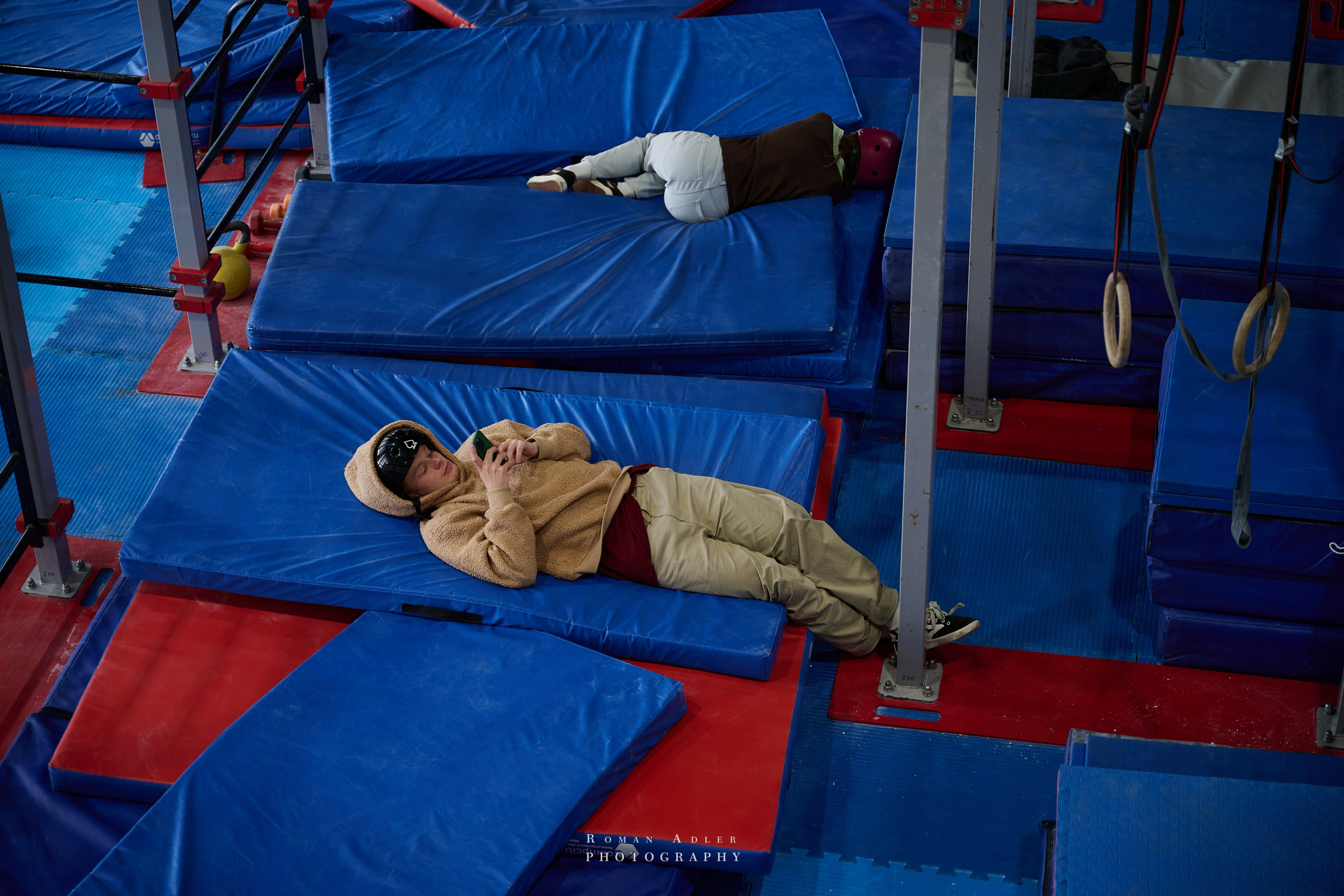 Репортаж со съёмок фильма «Своя в доску». Фотограф Роман Адлер