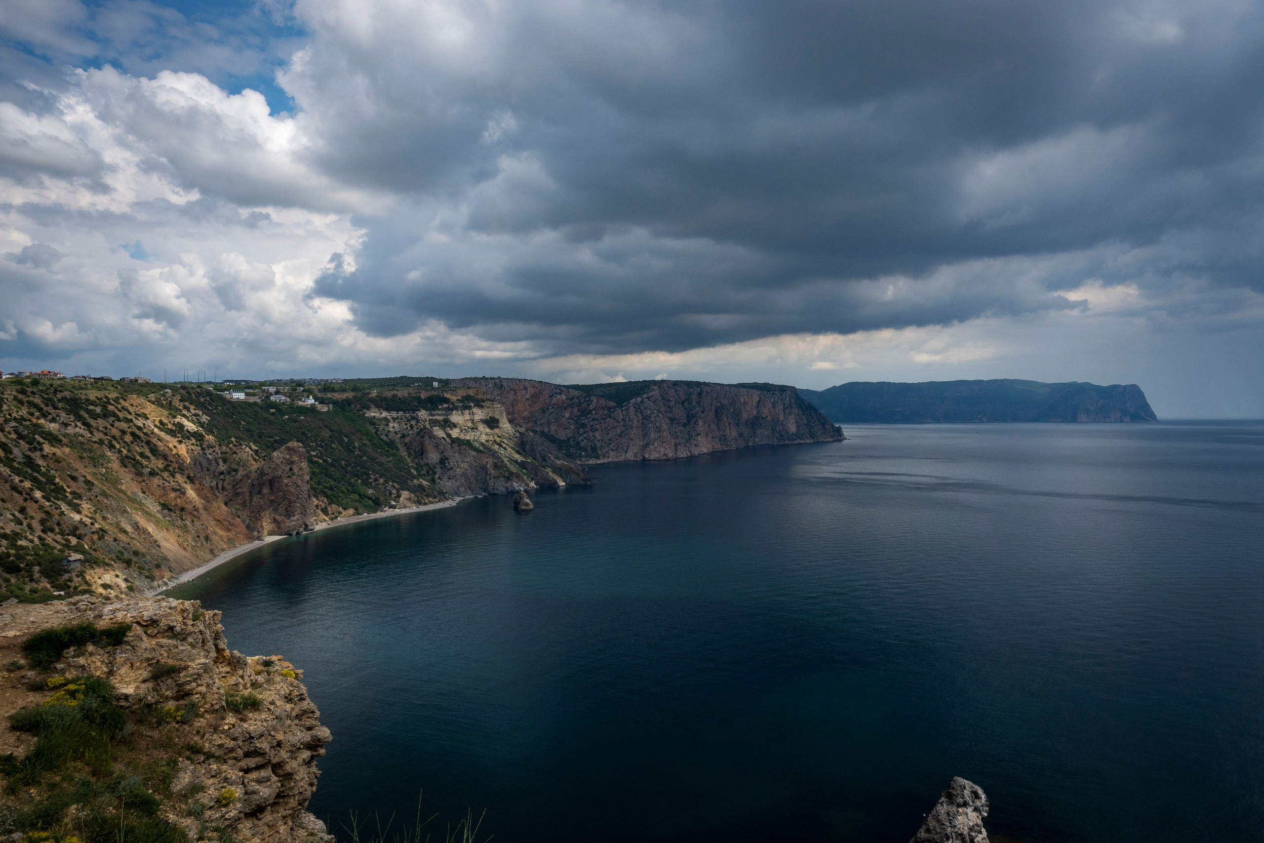 Крым май 2022. Фотограф Роман Адлер