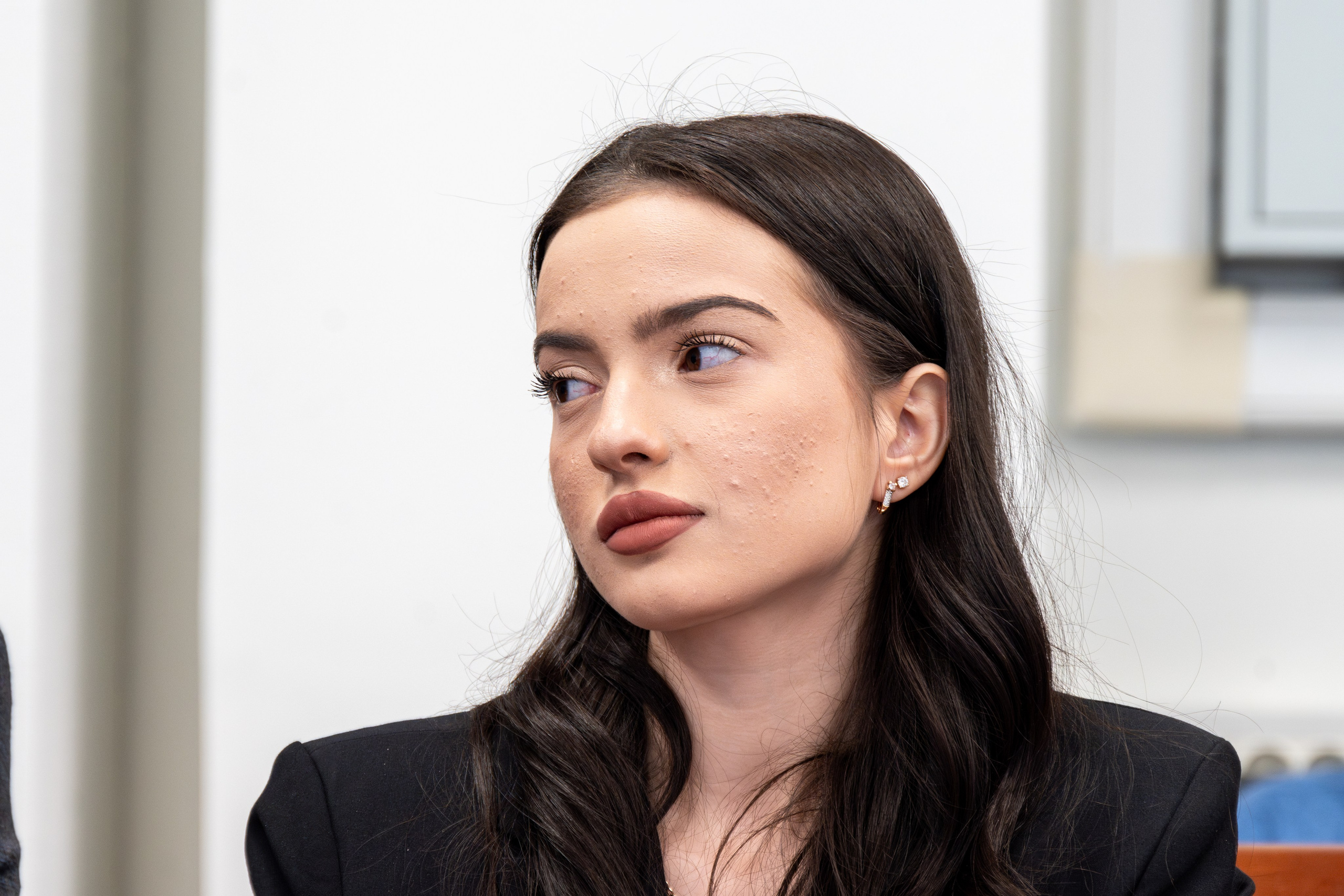 Встреча студентов и сотрудников ДВФУ с сенатором РФ Александром Роликом в День юриста. Репортажный и портретный фотограф во Владивостоке Денис Седов