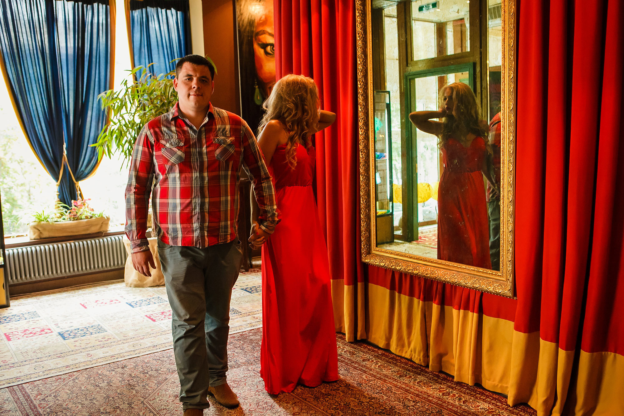 Профессиональный свадебный фотограф, видевший разные свадебные платья,. Свадебный и семейный фотограф Алматы Владимир Акуленко