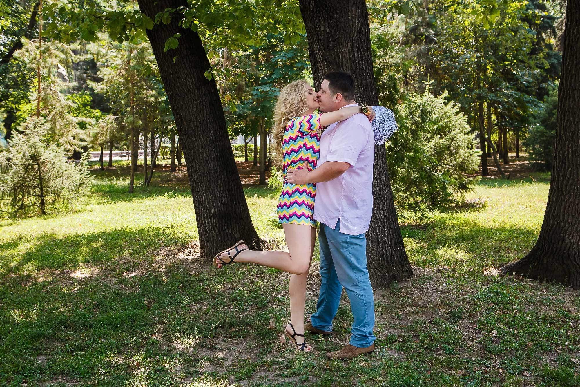 Профессиональный свадебный фотограф, видевший разные свадебные платья,. Свадебный и семейный фотограф Алматы Владимир Акуленко