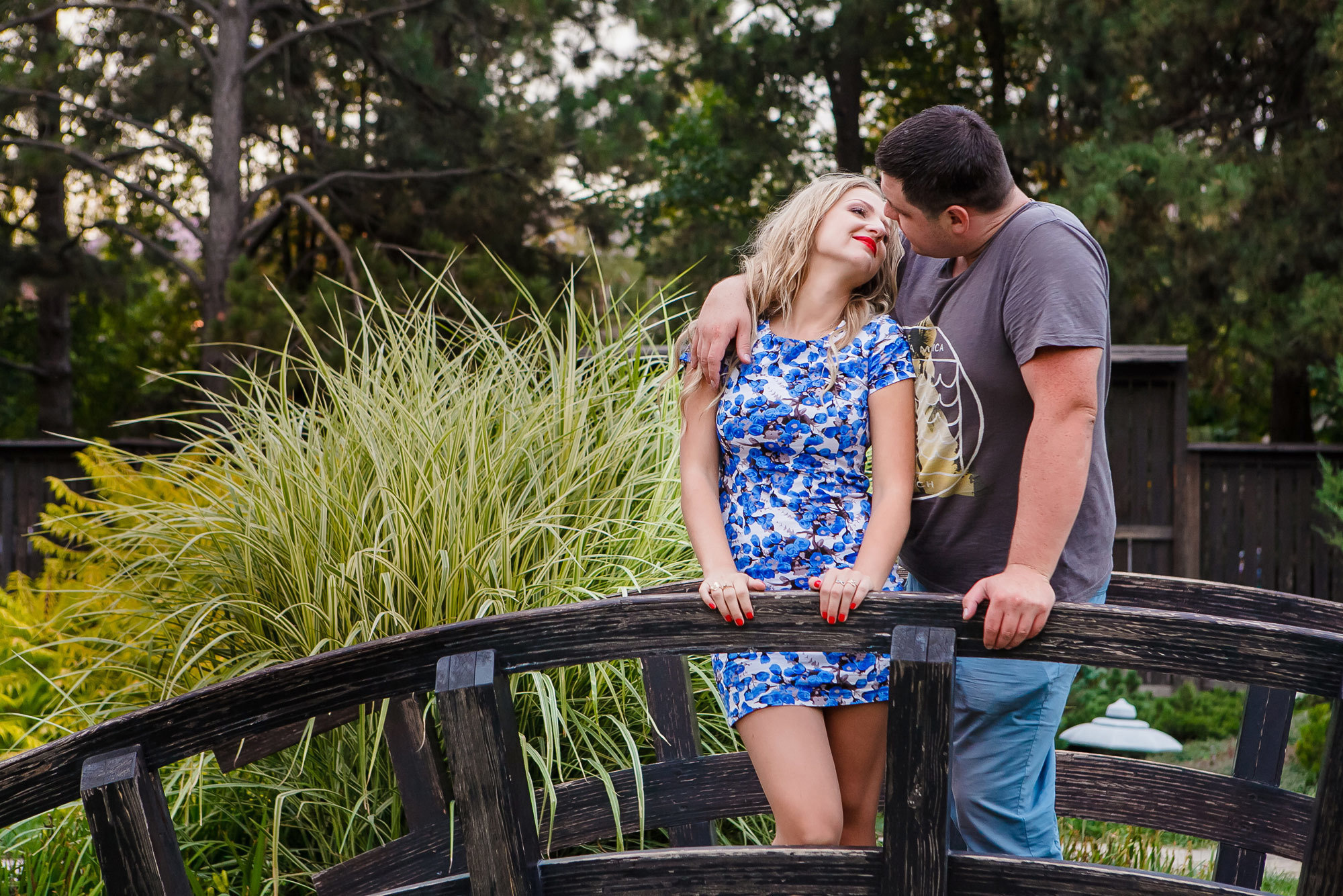 Профессиональный свадебный фотограф, видевший разные свадебные платья,. Свадебный и семейный фотограф Алматы Владимир Акуленко