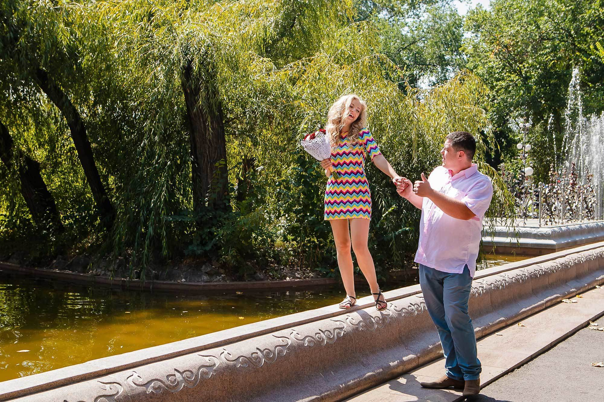 Профессиональный свадебный фотограф, видевший разные свадебные платья,. Свадебный и семейный фотограф Алматы Владимир Акуленко
