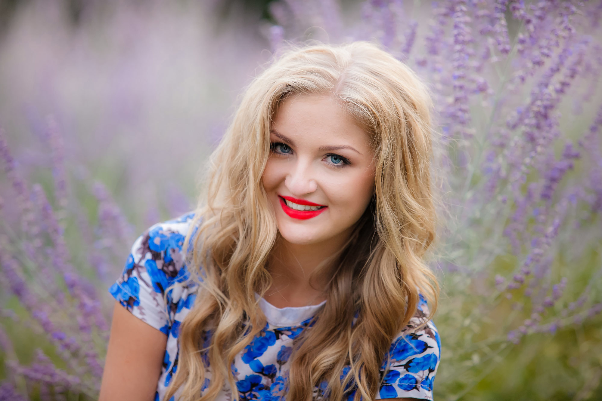 Профессиональный свадебный фотограф, видевший разные свадебные платья,. Свадебный и семейный фотограф Алматы Владимир Акуленко