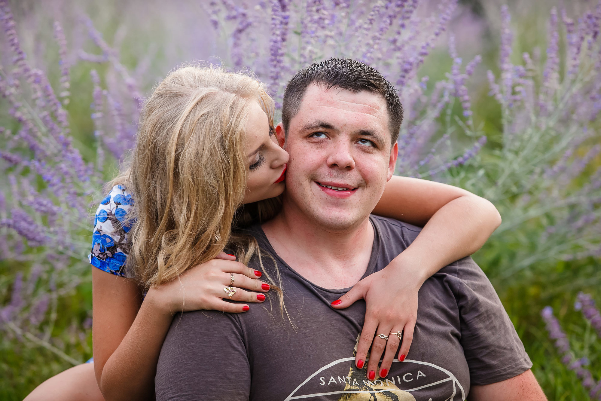 Профессиональный свадебный фотограф, видевший разные свадебные платья,. Свадебный и семейный фотограф Алматы Владимир Акуленко