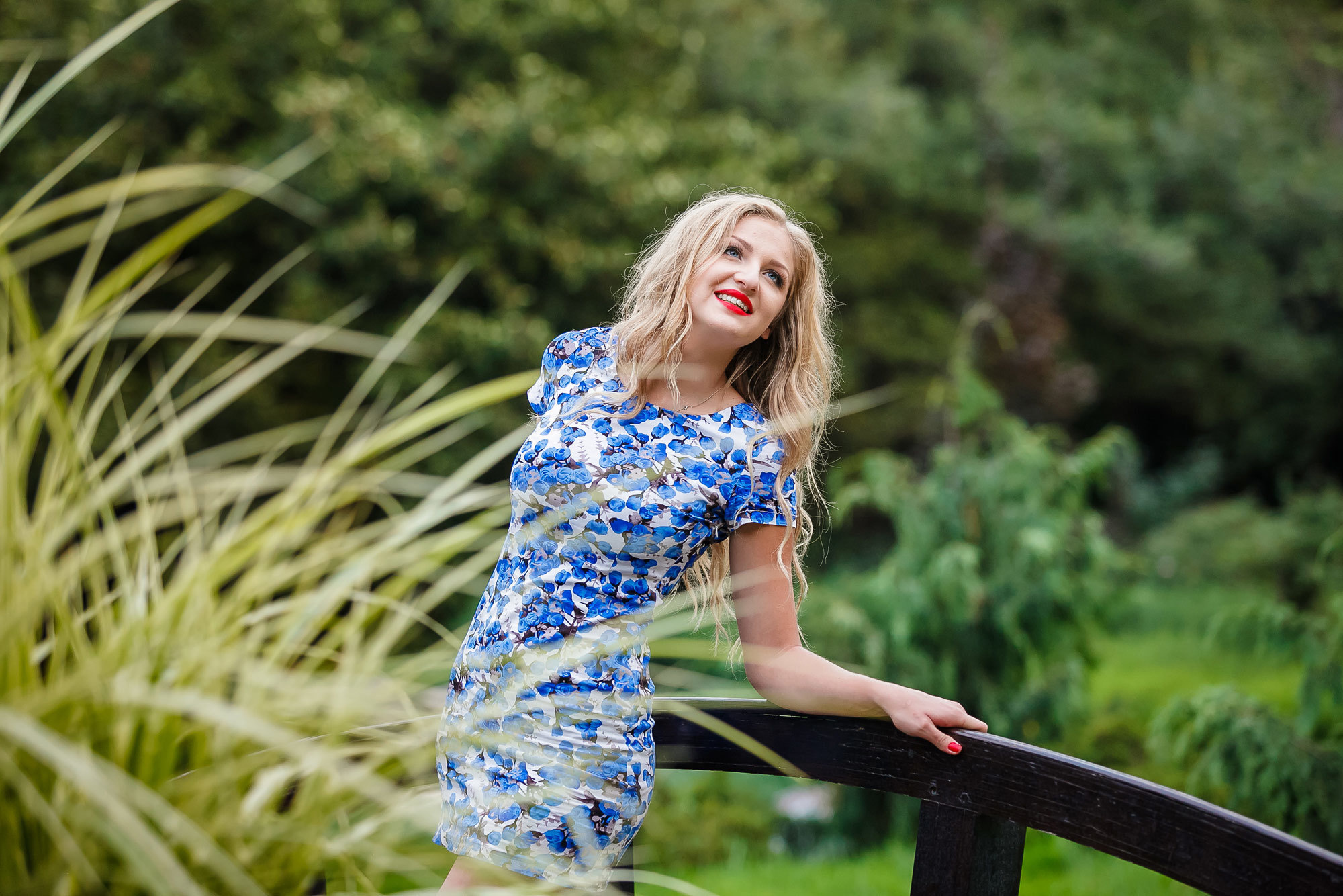 Профессиональный свадебный фотограф, видевший разные свадебные платья,. Свадебный и семейный фотограф Алматы Владимир Акуленко