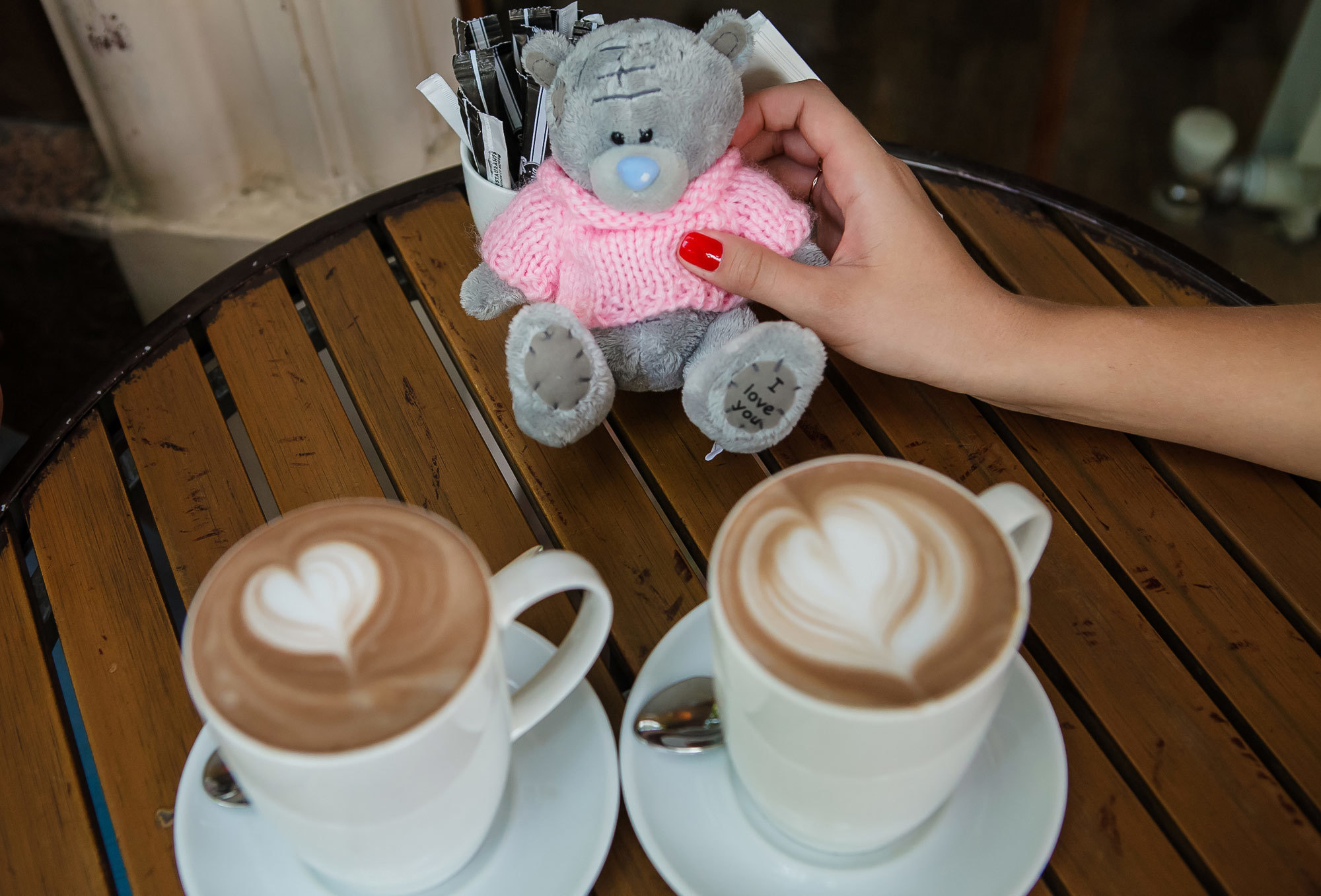 Профессиональный свадебный фотограф, видевший разные свадебные платья,. Свадебный и семейный фотограф Алматы Владимир Акуленко