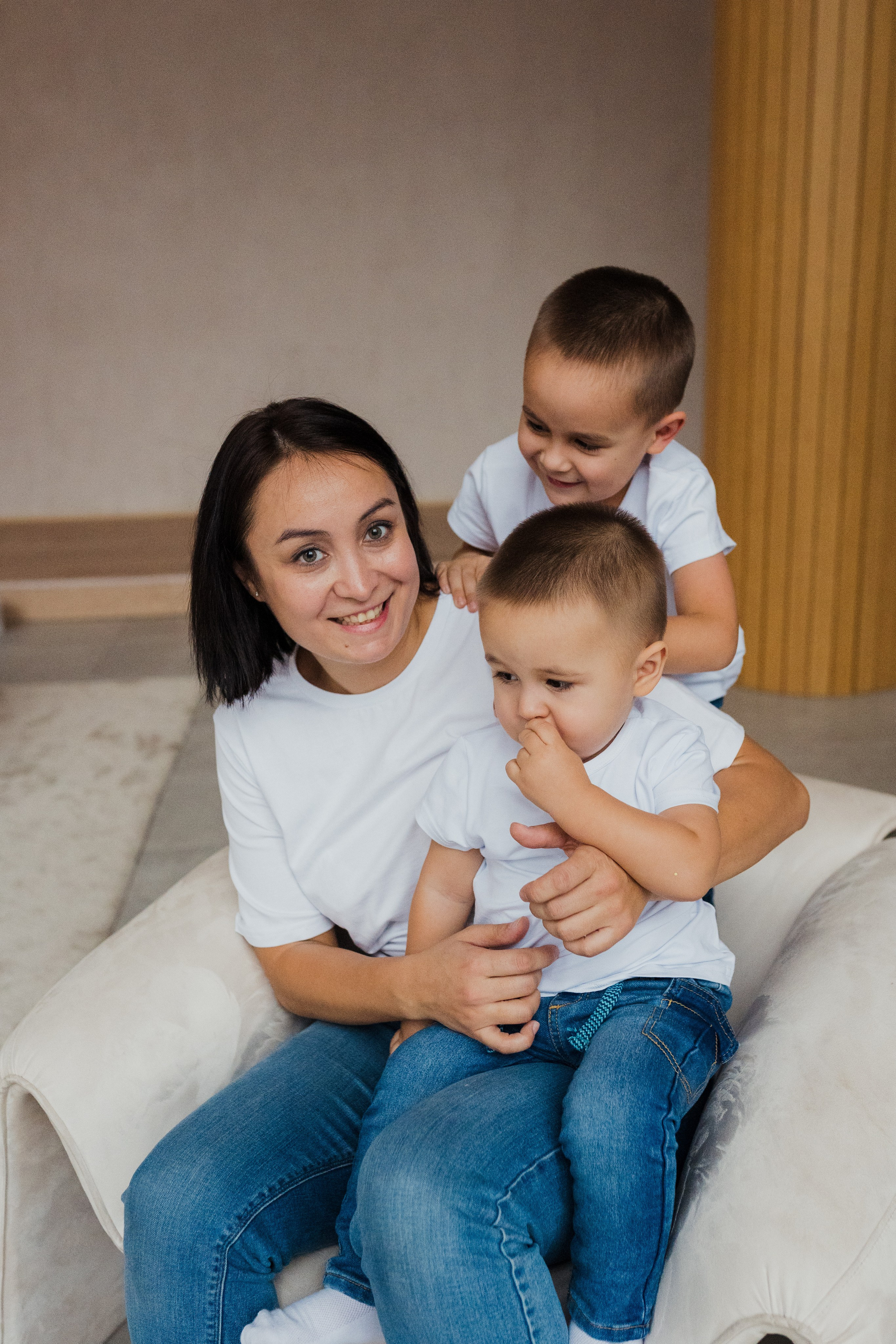 Семейная фотосессия в студии в Москве, семейный фотограф Анна Полушина. Свадебный фотограф в Москве Анна Полушина