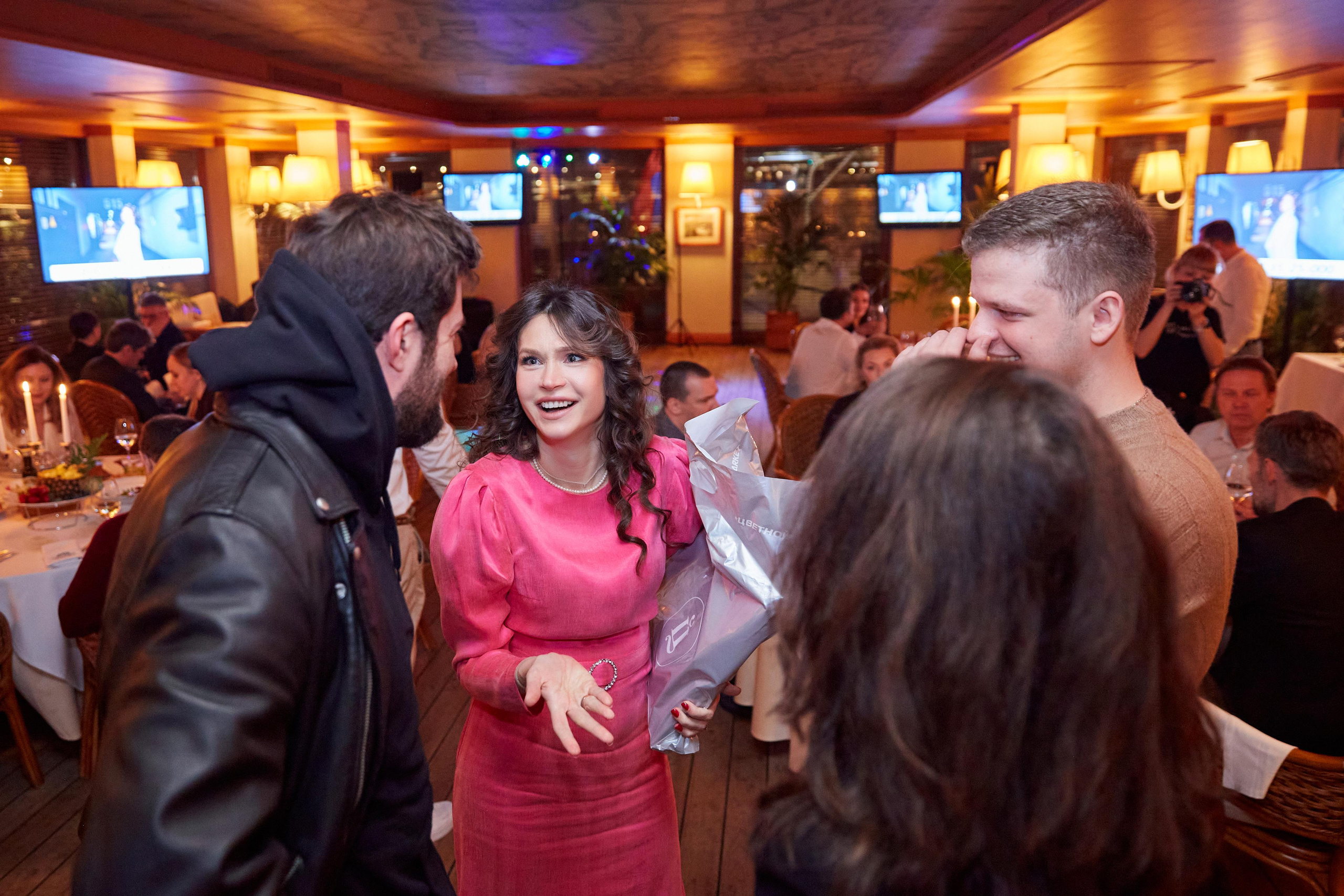 День Рождения Анастасии в ресторане Ласточка. Фотограф ваших самых ярких событий в Москве и СПБ. Збронская Юлия