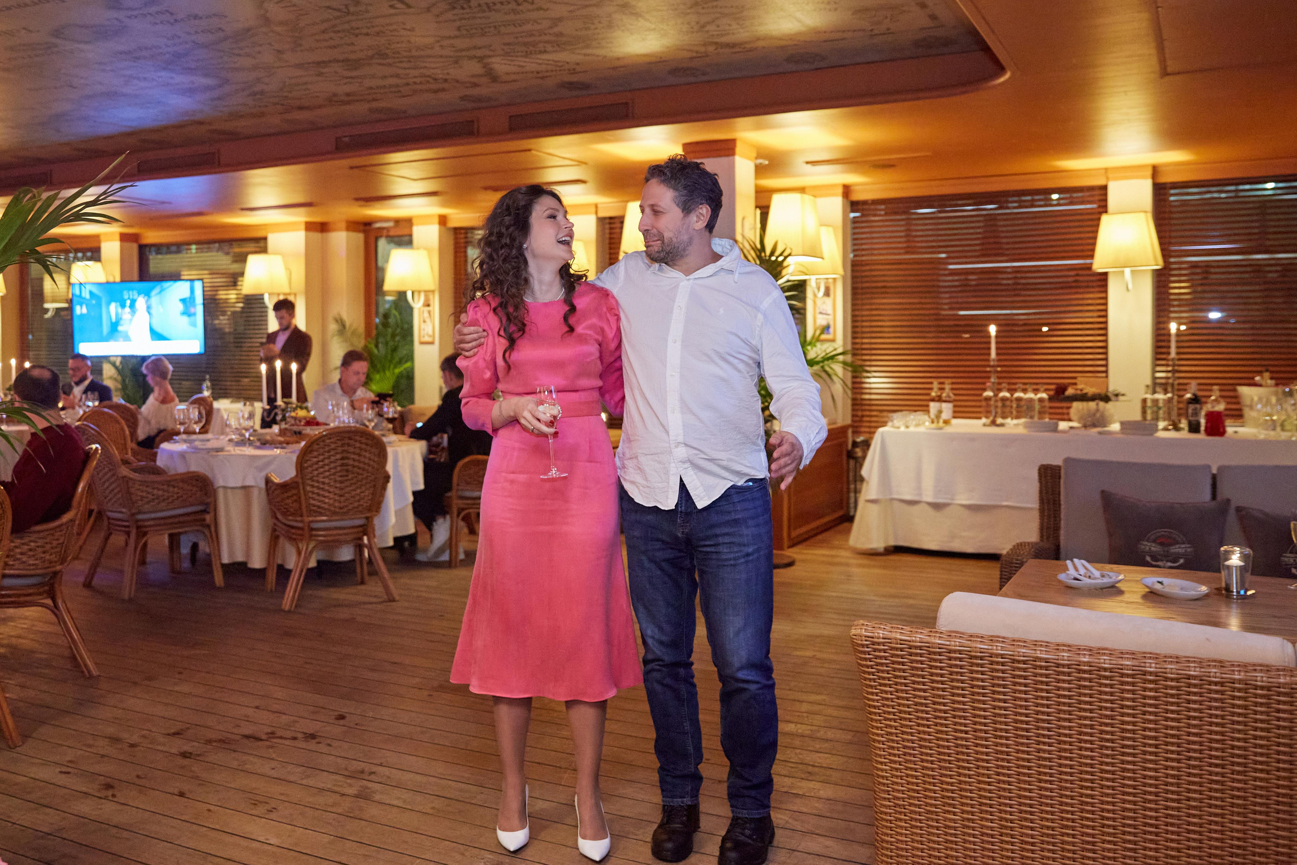 День Рождения Анастасии в ресторане Ласточка. Фотограф ваших самых ярких событий в Москве и СПБ. Збронская Юлия