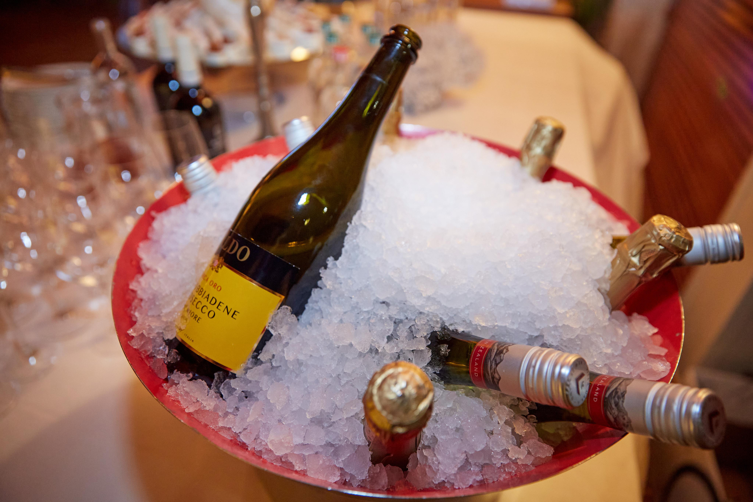 День Рождения Анастасии в ресторане Ласточка. Фотограф ваших самых ярких событий в Москве и СПБ. Збронская Юлия