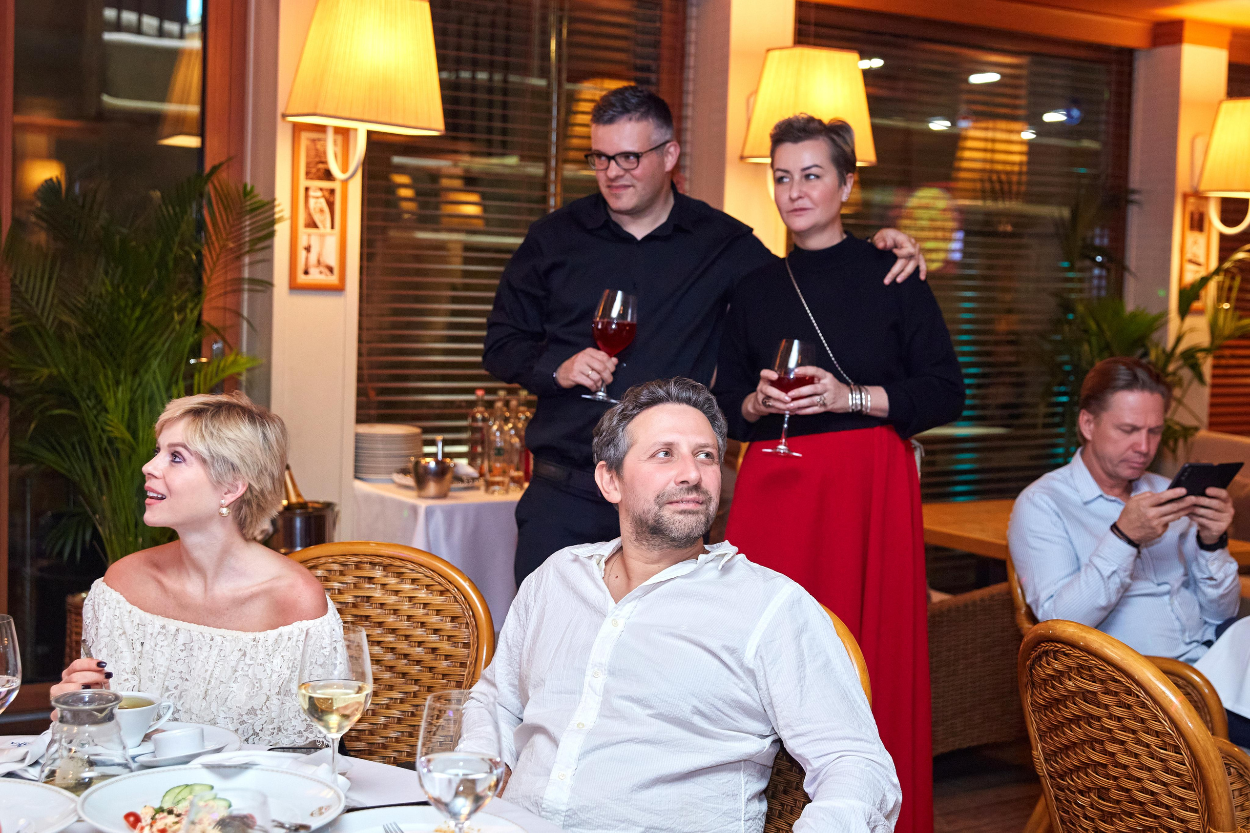 День Рождения Анастасии в ресторане Ласточка. Фотограф ваших самых ярких событий в Москве и СПБ. Збронская Юлия