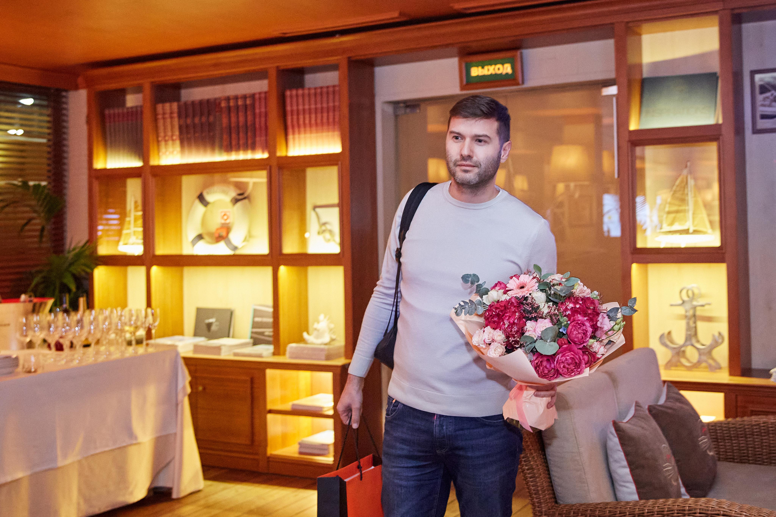 День Рождения Анастасии в ресторане Ласточка. Фотограф ваших самых ярких событий в Москве и СПБ. Збронская Юлия