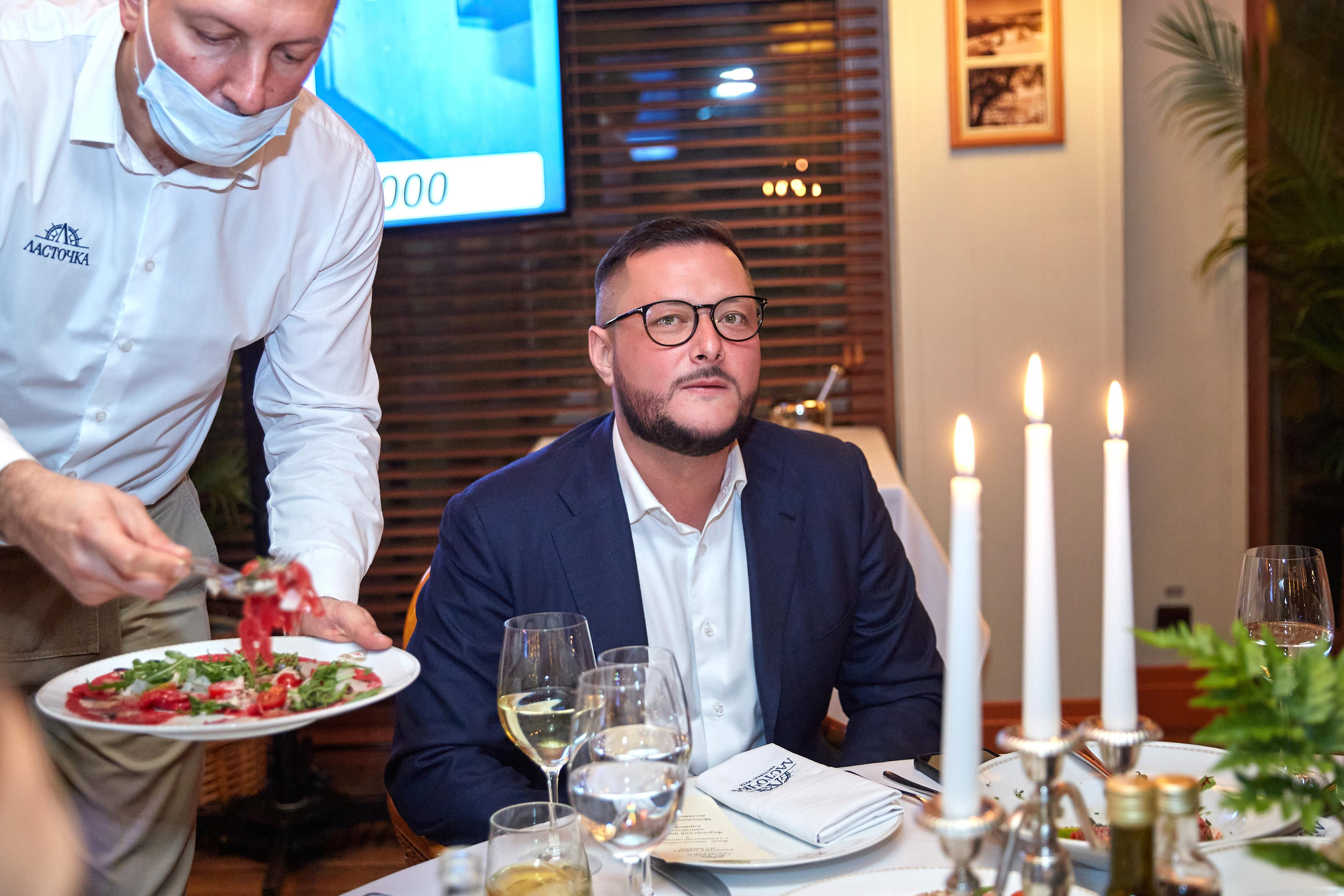 День Рождения Анастасии в ресторане Ласточка. Фотограф ваших самых ярких событий в Москве и СПБ. Збронская Юлия