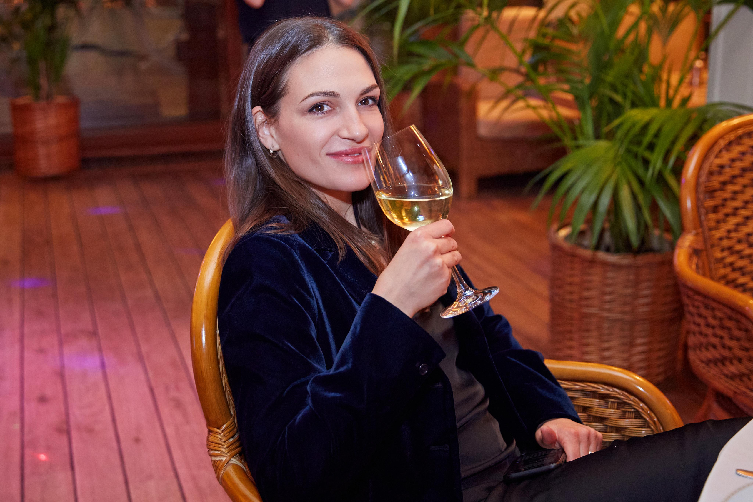 День Рождения Анастасии в ресторане Ласточка. Фотограф ваших самых ярких событий в Москве и СПБ. Збронская Юлия