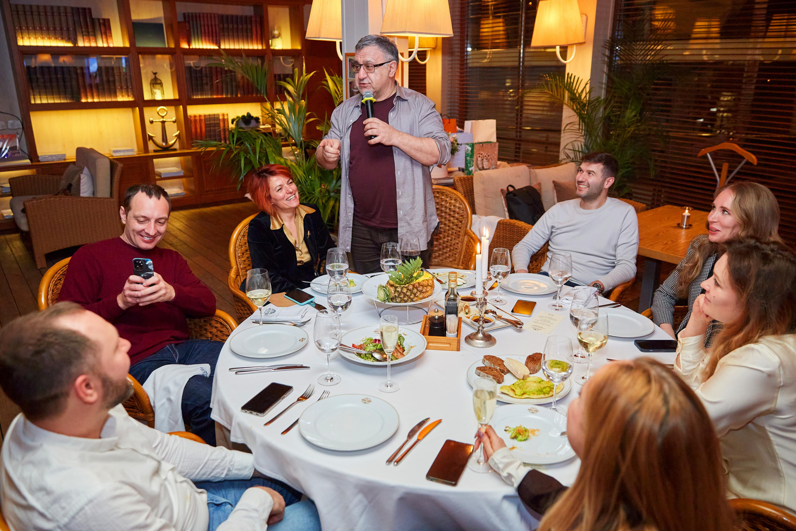 День Рождения Анастасии в ресторане Ласточка. Фотограф ваших самых ярких событий в Москве и СПБ. Збронская Юлия