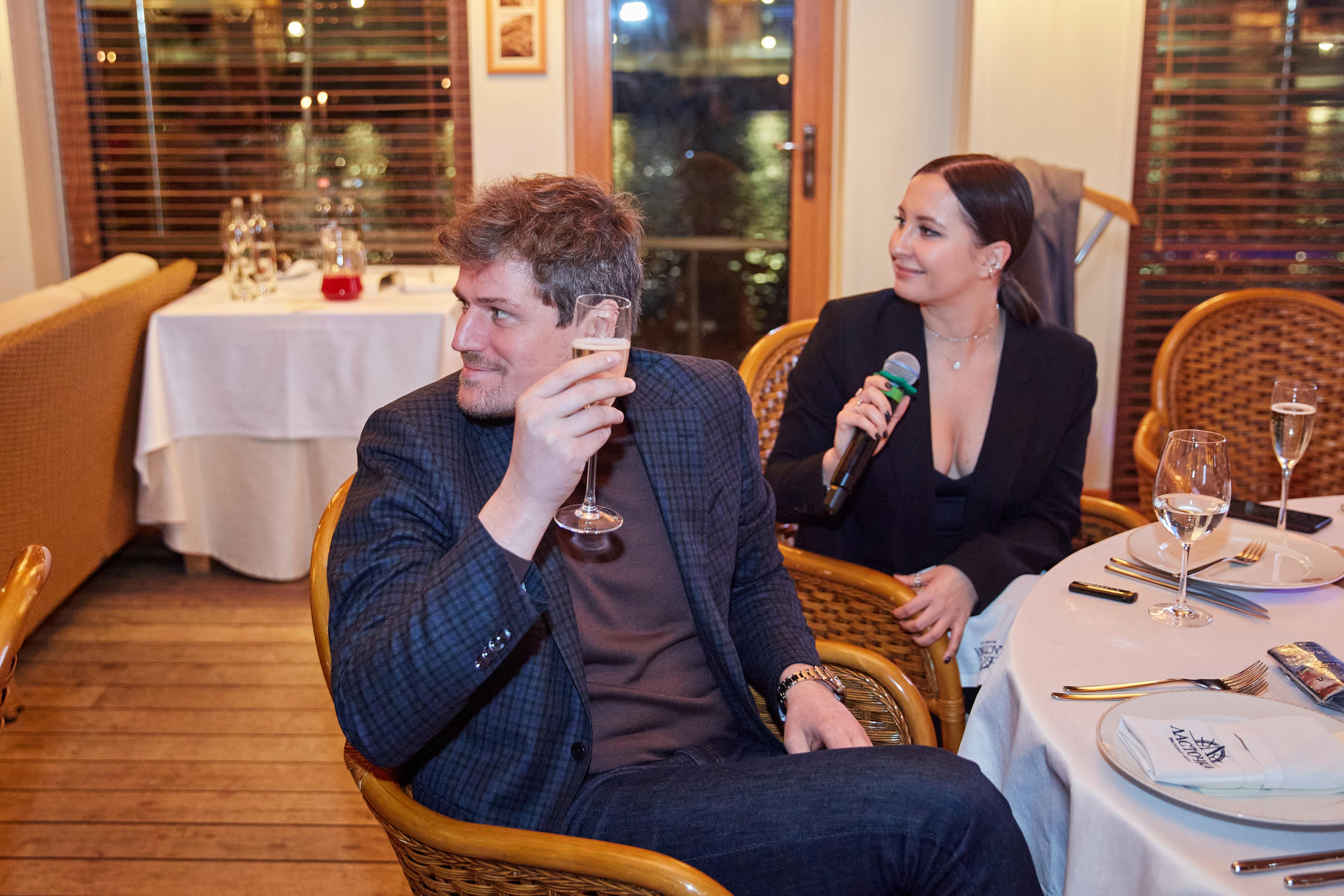 День Рождения Анастасии в ресторане Ласточка. Фотограф ваших самых ярких событий в Москве и СПБ. Збронская Юлия