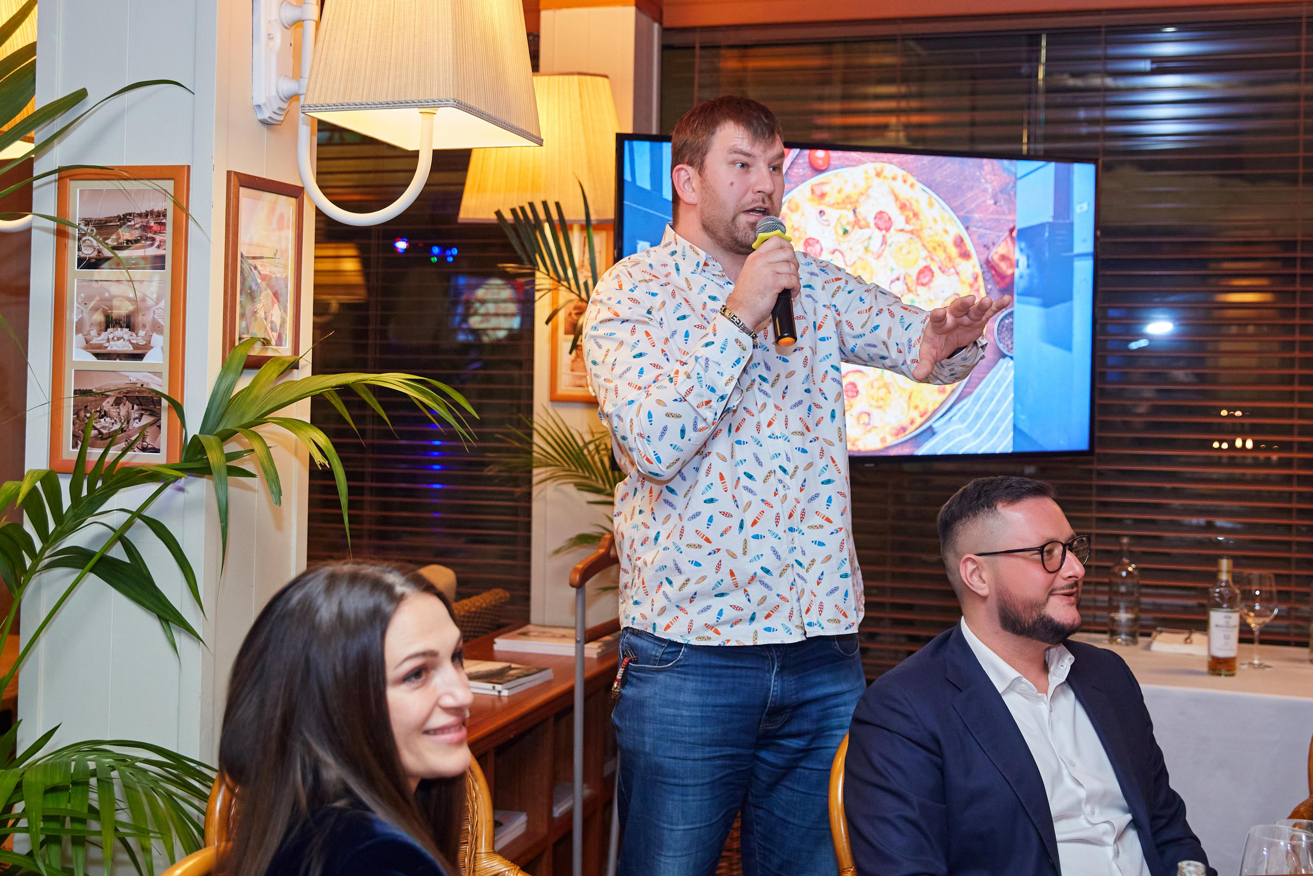 День Рождения Анастасии в ресторане Ласточка. Фотограф ваших самых ярких событий в Москве и СПБ. Збронская Юлия