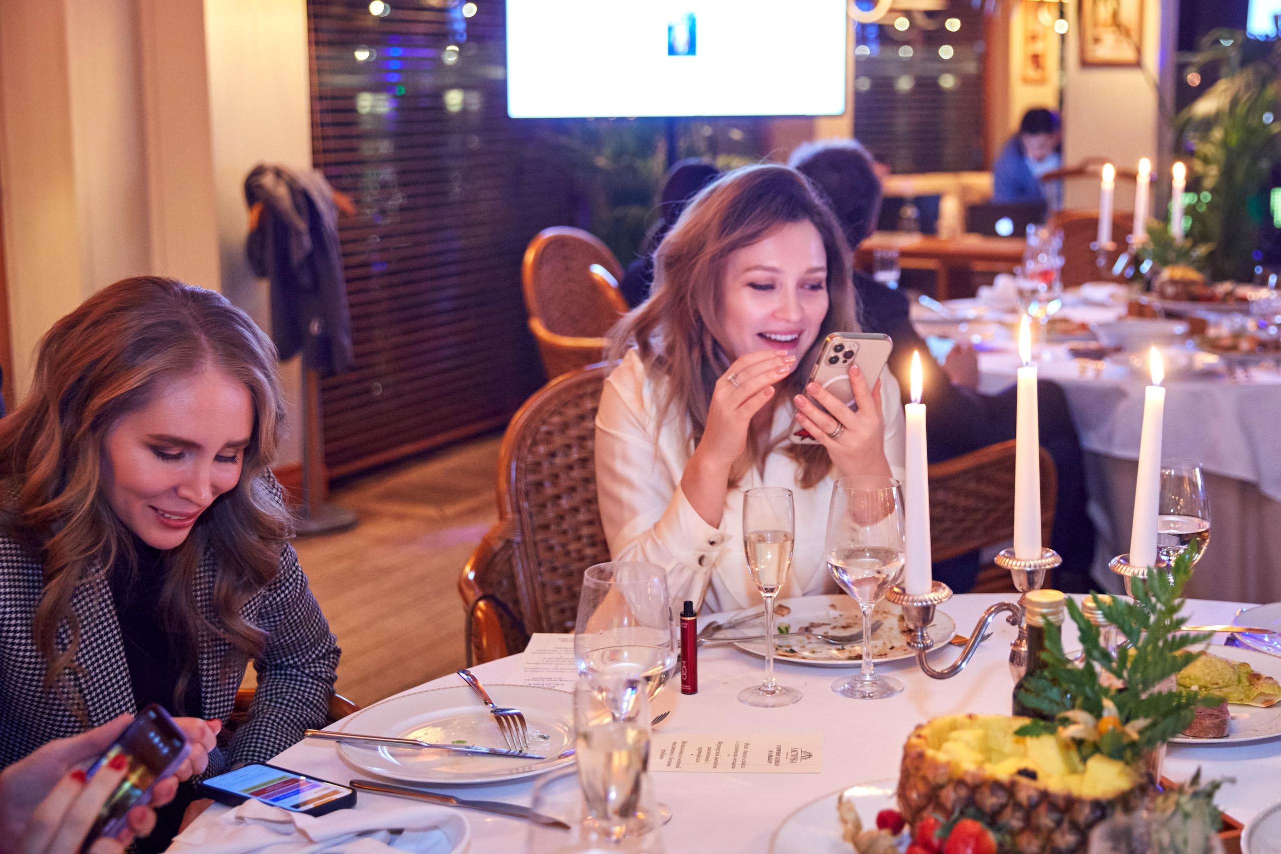 День Рождения Анастасии в ресторане Ласточка. Фотограф ваших самых ярких событий в Москве и СПБ. Збронская Юлия