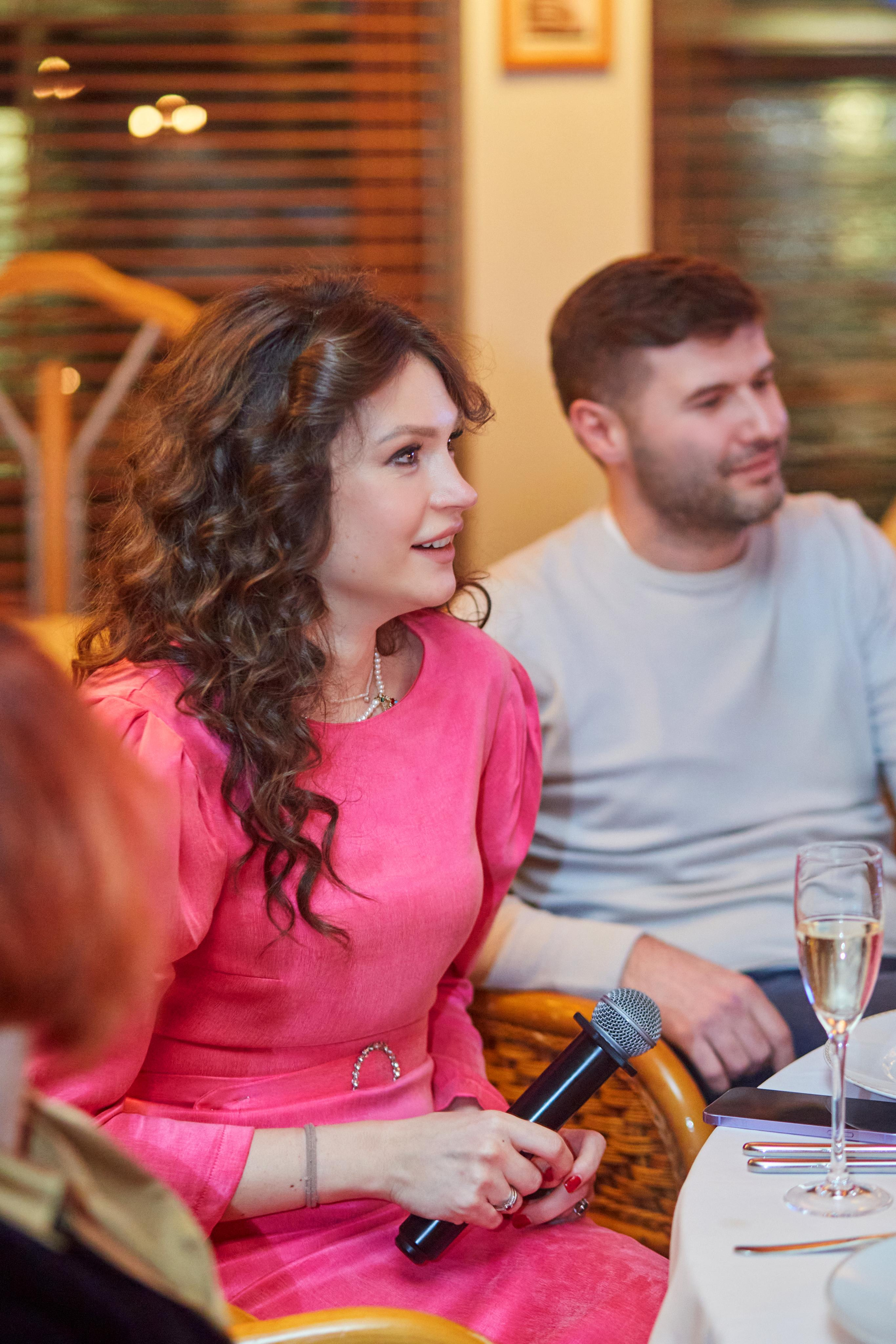 День Рождения Анастасии в ресторане Ласточка. Фотограф ваших самых ярких событий в Москве и СПБ. Збронская Юлия