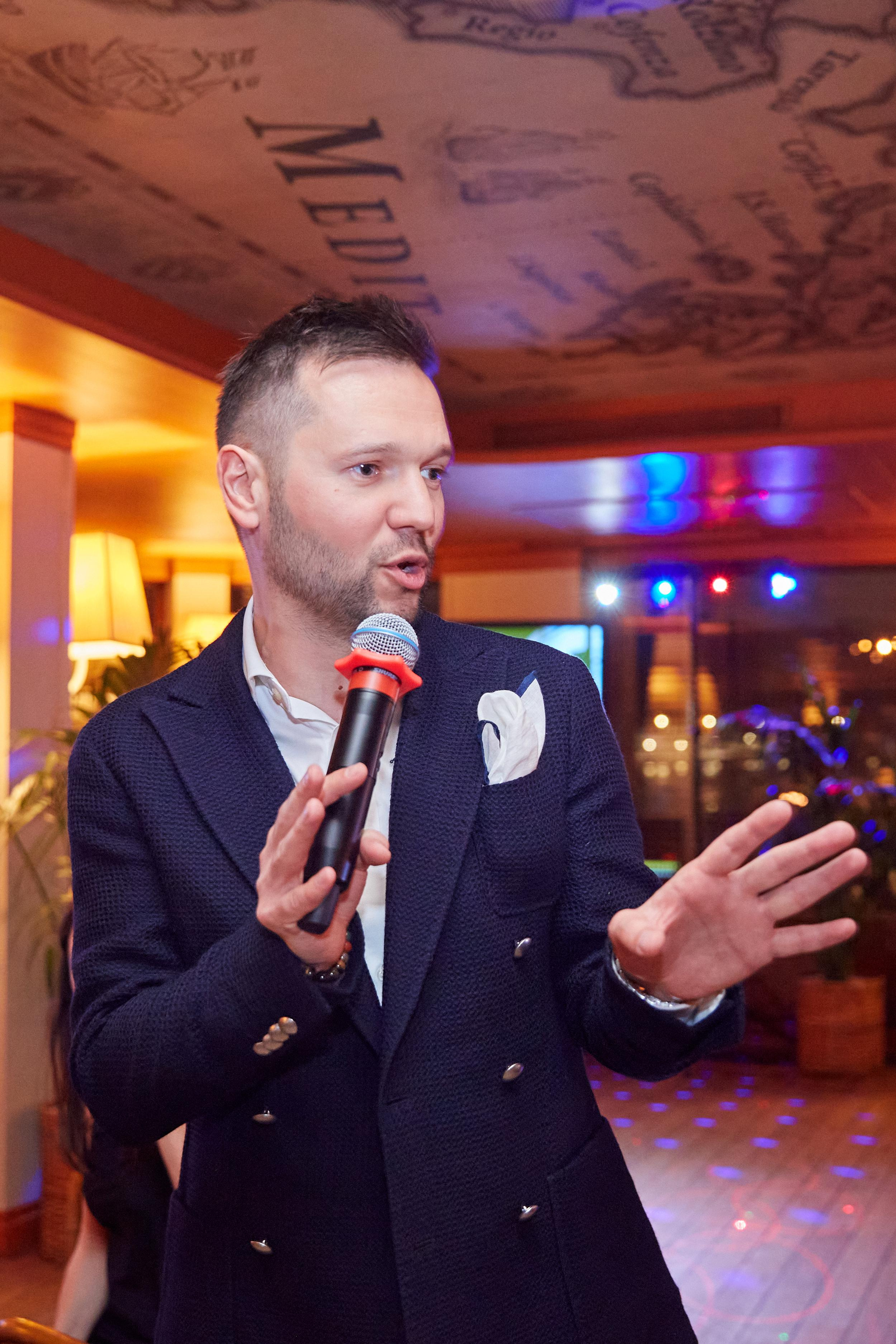 День Рождения Анастасии в ресторане Ласточка. Фотограф ваших самых ярких событий в Москве и СПБ. Збронская Юлия