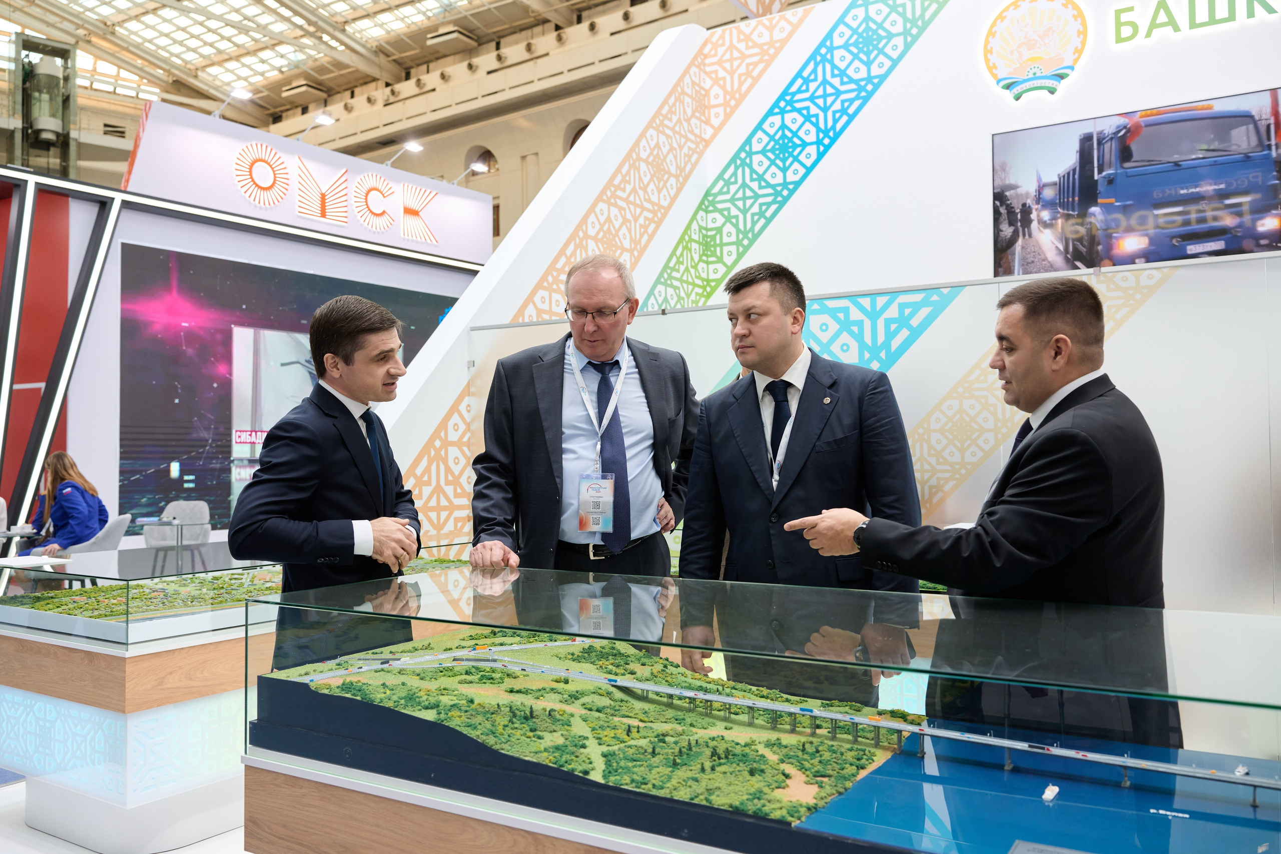 19 Международный форум и выставка Транспорт России. Сергей Богомолов. Свадебный и семейный фотограф